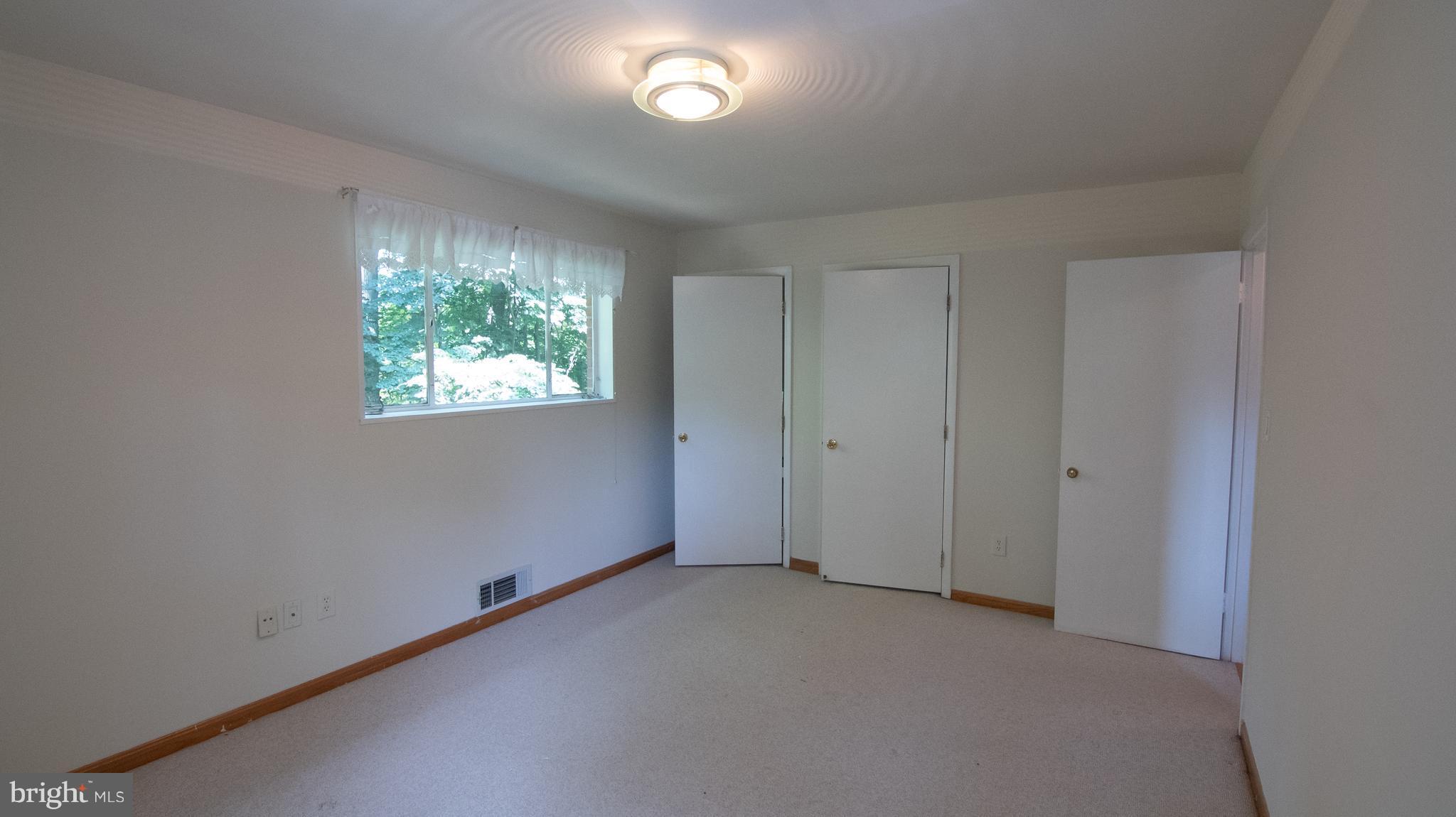 PARKSIDE CONDOMINIUMS - Residential Lease