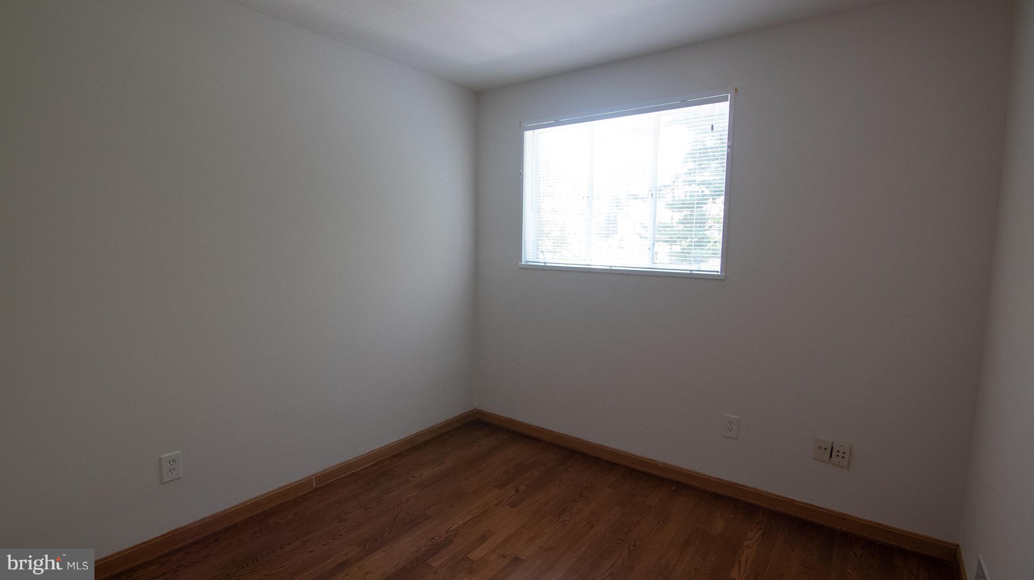 PARKSIDE CONDOMINIUMS - Residential Lease