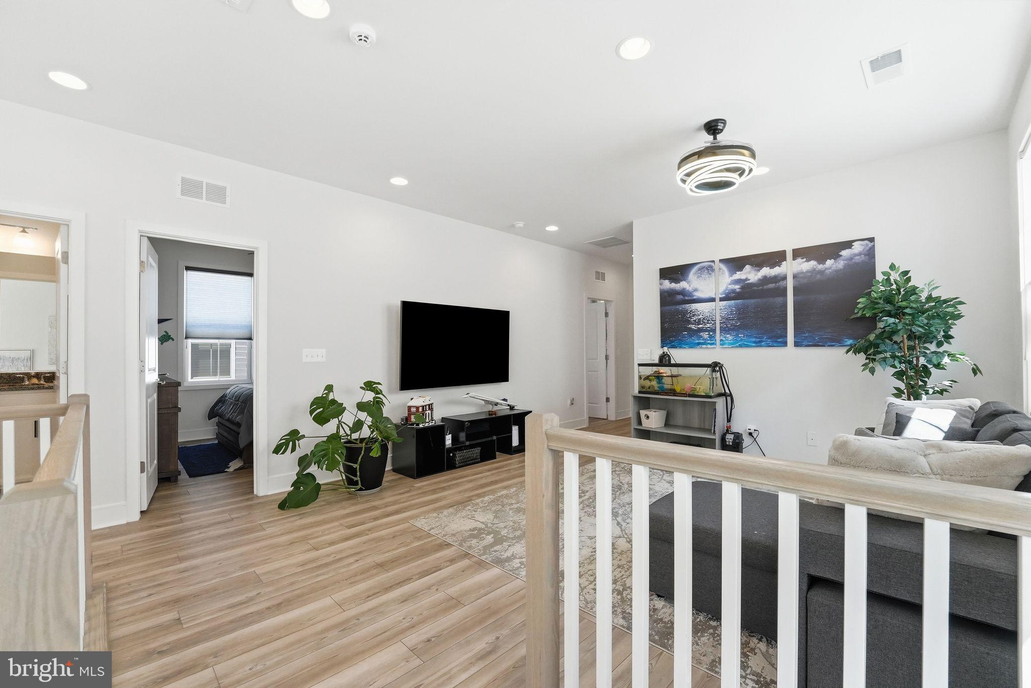 BRAMBLETON - Residential