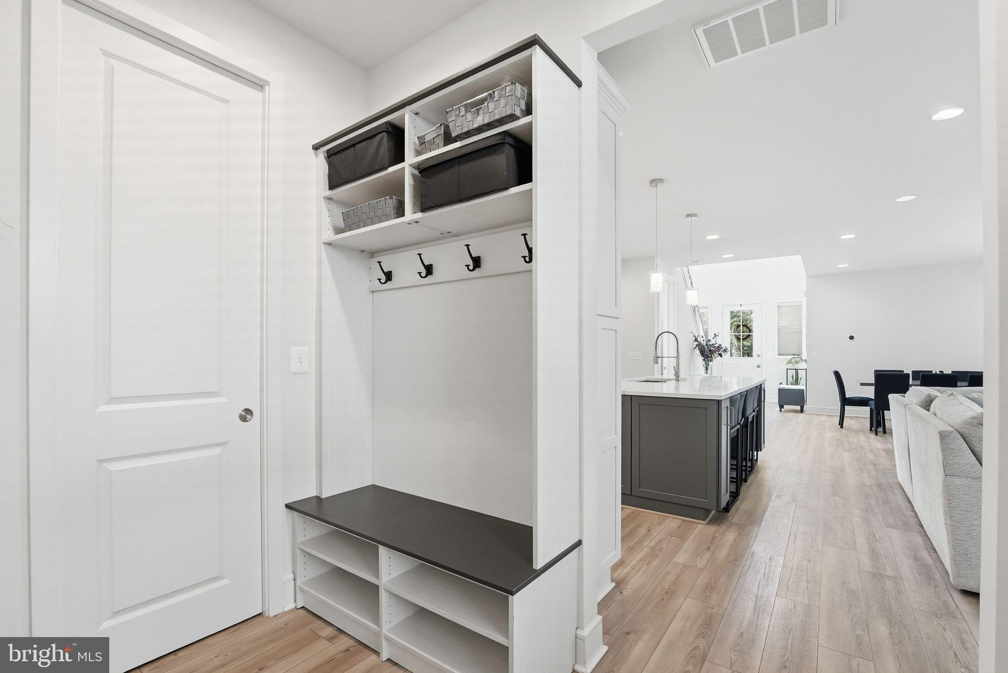 BRAMBLETON - Residential