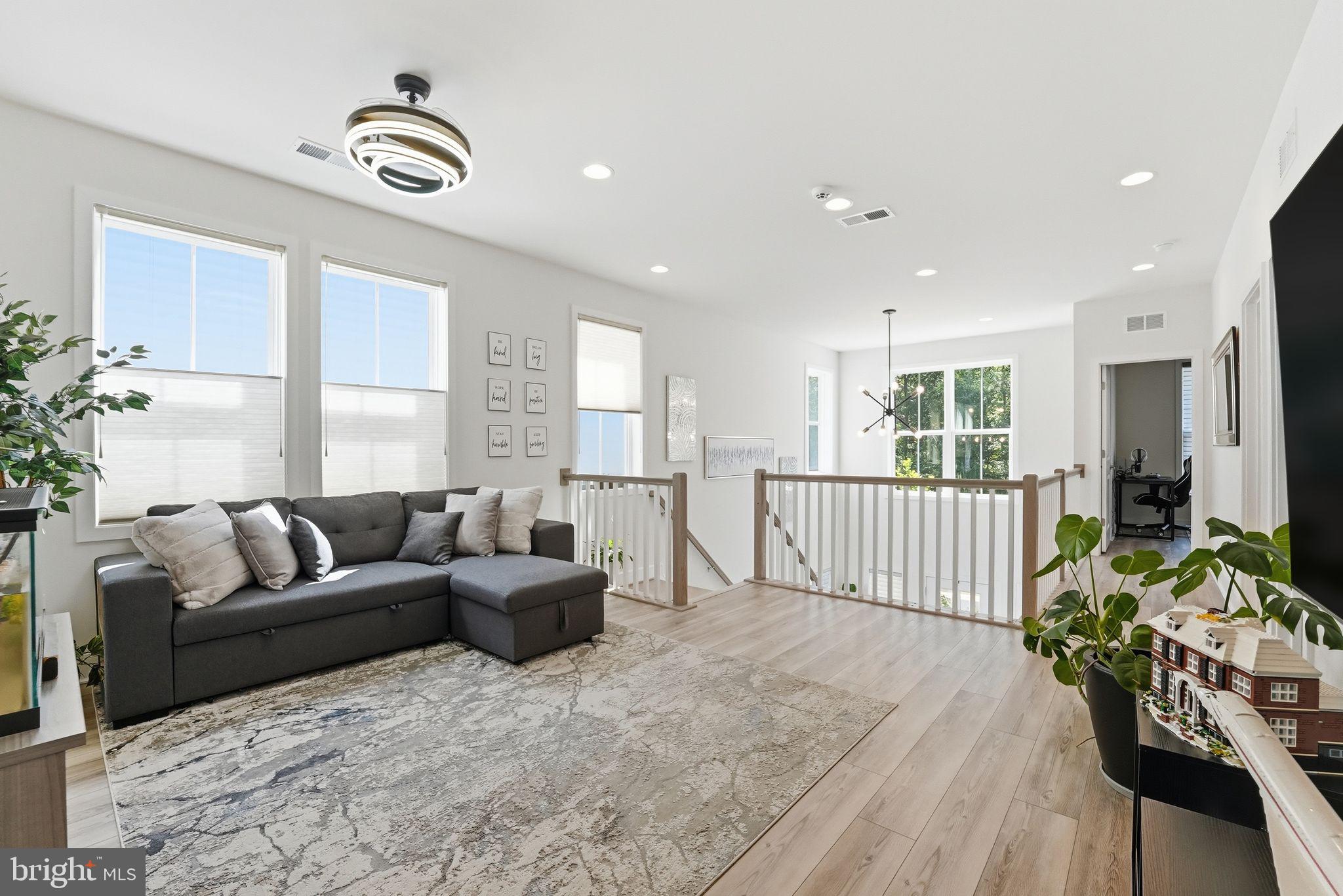 BRAMBLETON - Residential