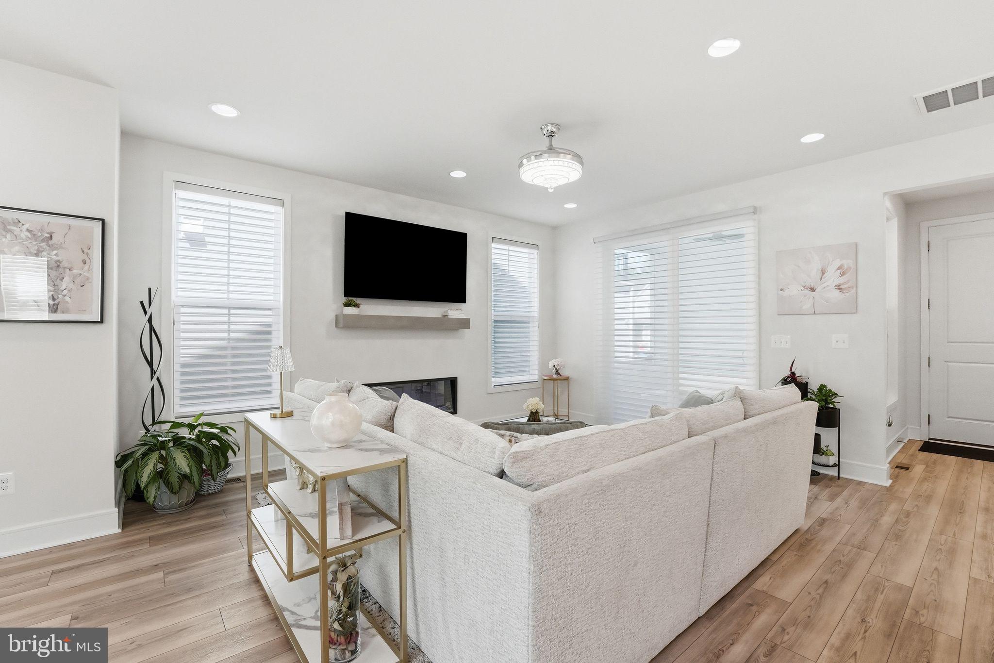BRAMBLETON - Residential