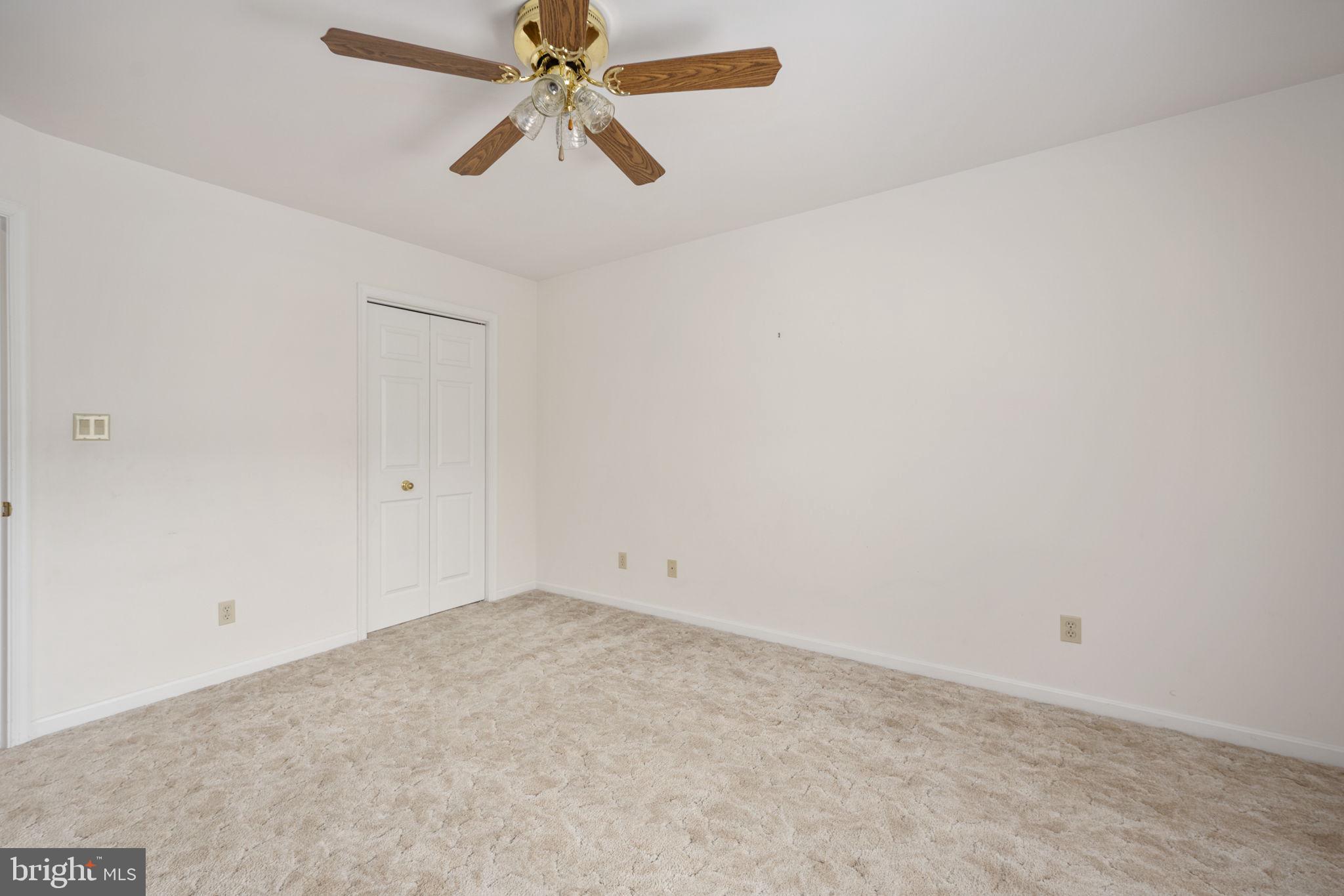 KENDALLWOOD ESTATES - Residential