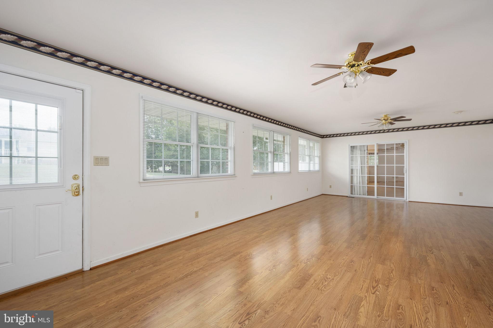 KENDALLWOOD ESTATES - Residential