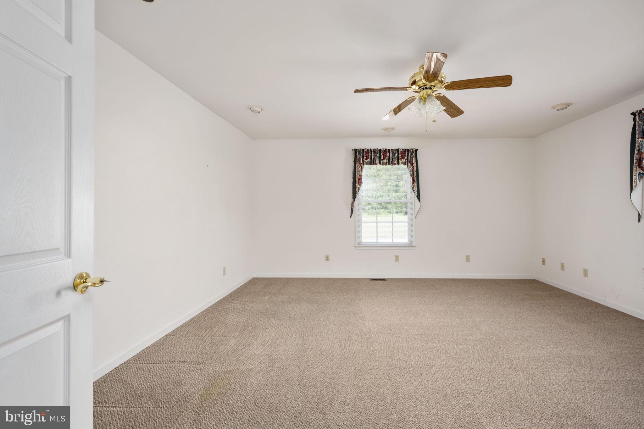 KENDALLWOOD ESTATES - Residential