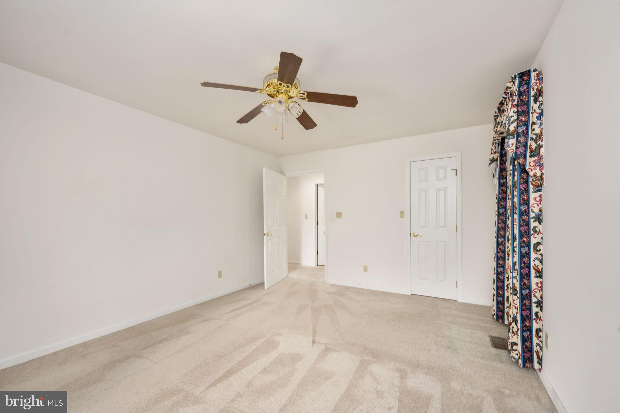 KENDALLWOOD ESTATES - Residential