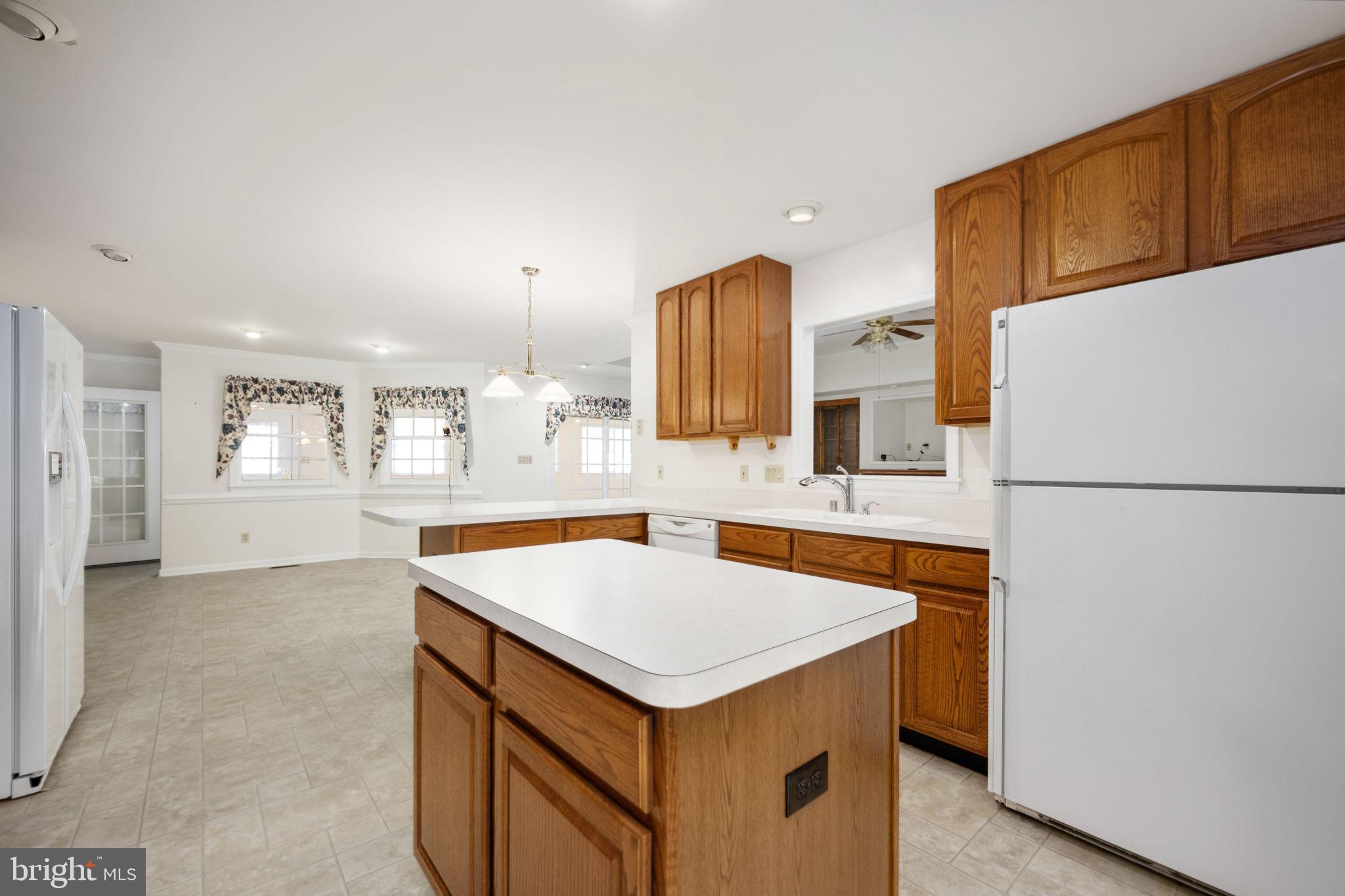 KENDALLWOOD ESTATES - Residential