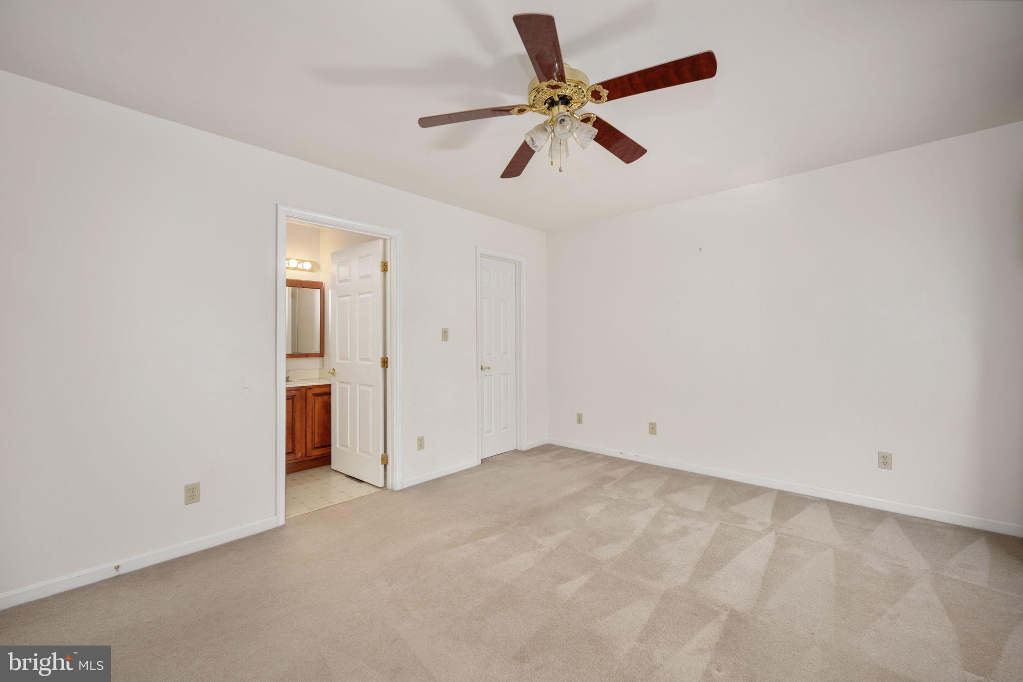 KENDALLWOOD ESTATES - Residential