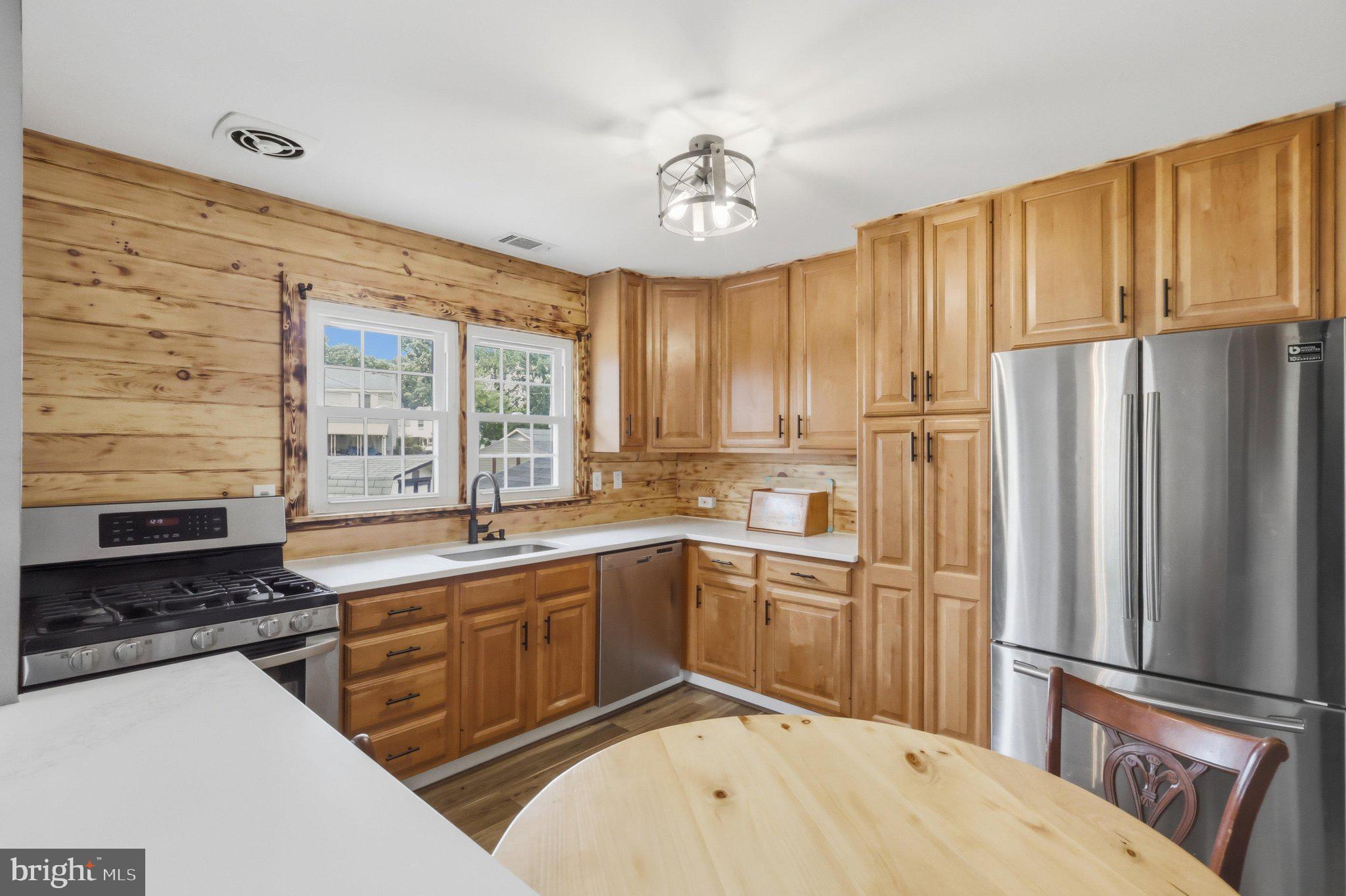 WYNNEWOOD - Residential