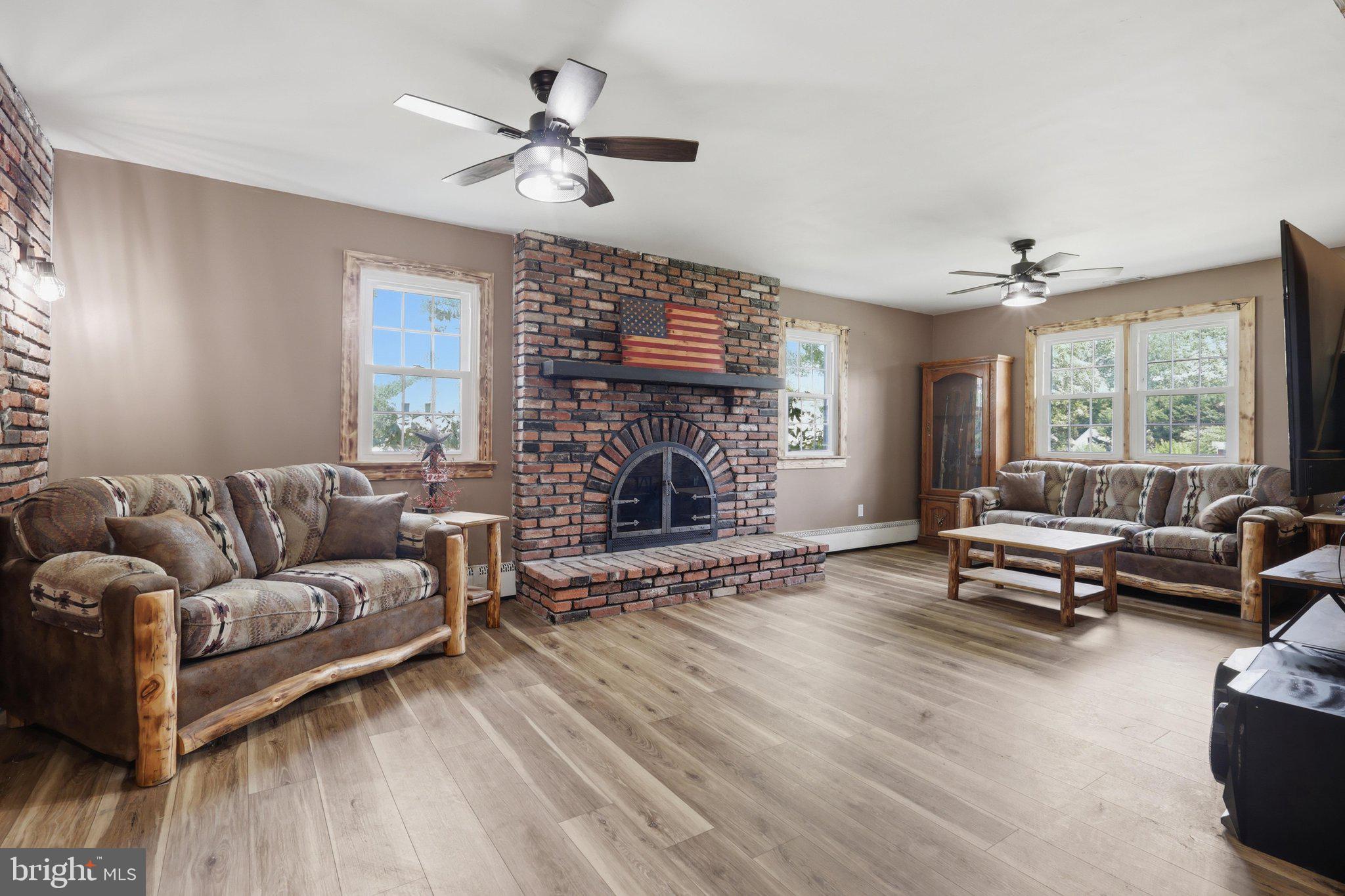 WYNNEWOOD - Residential