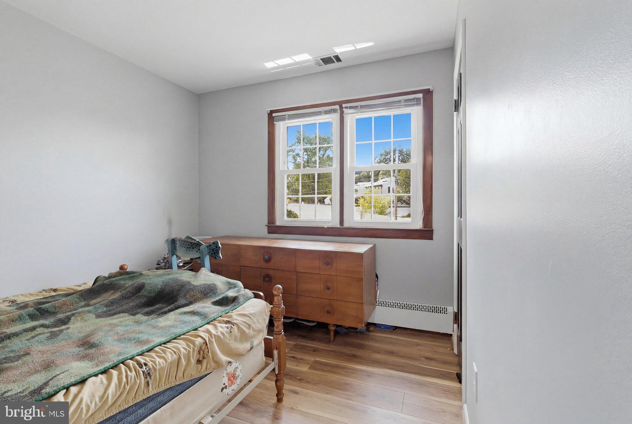 WYNNEWOOD - Residential
