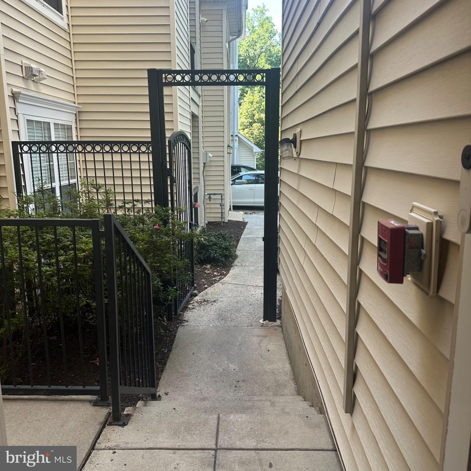 FAIRFAX RIDGE - Residential