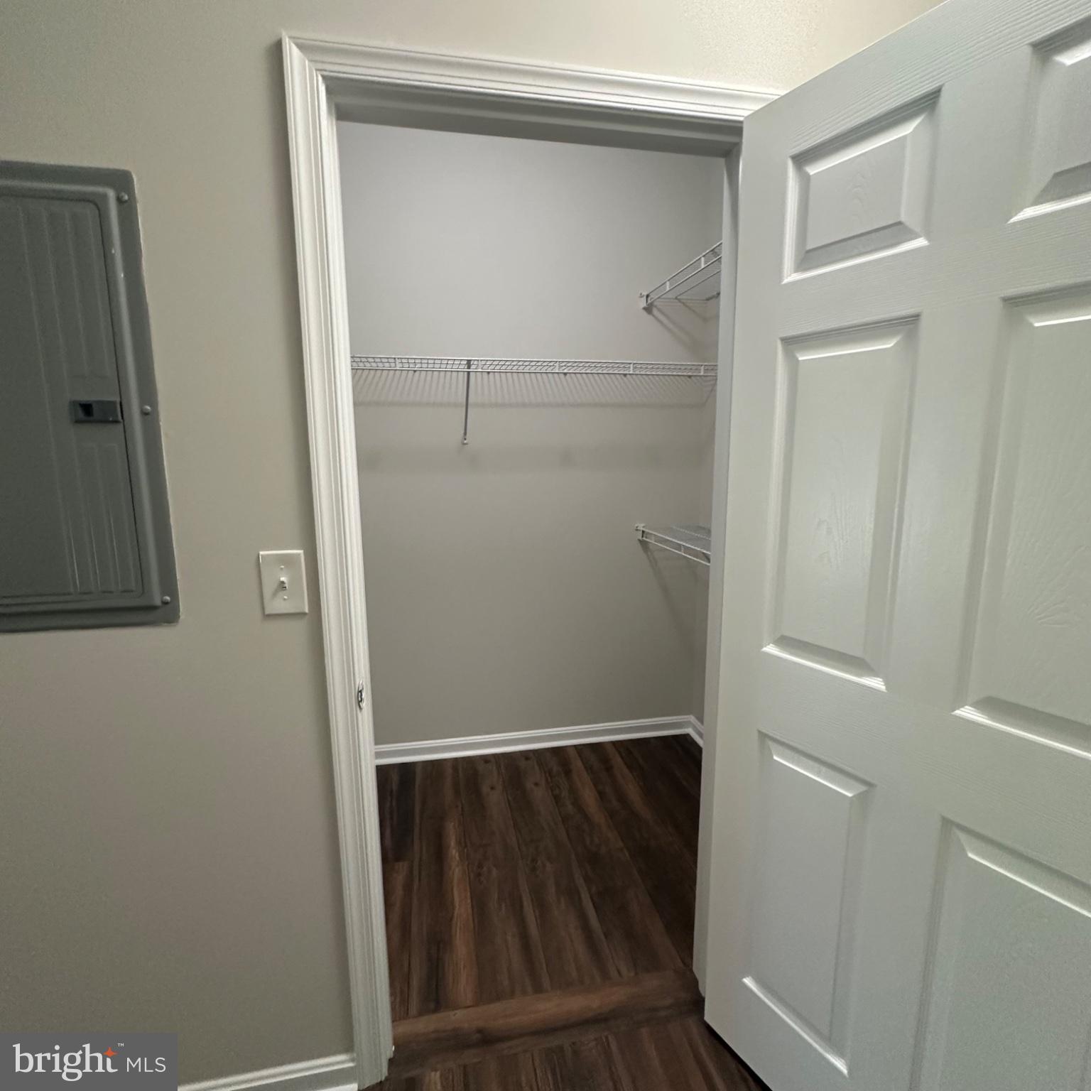 FAIRFAX RIDGE - Residential