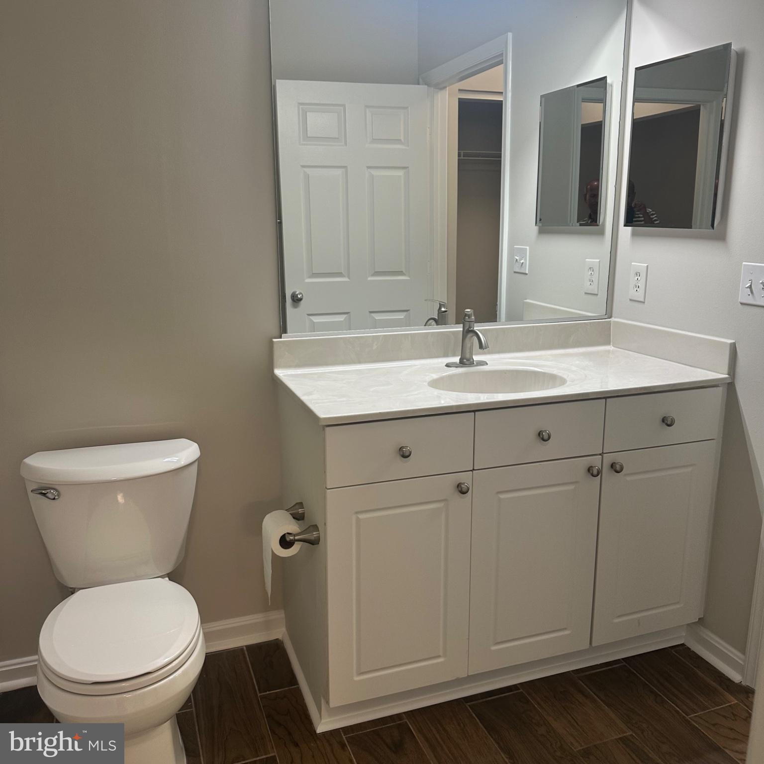 FAIRFAX RIDGE - Residential