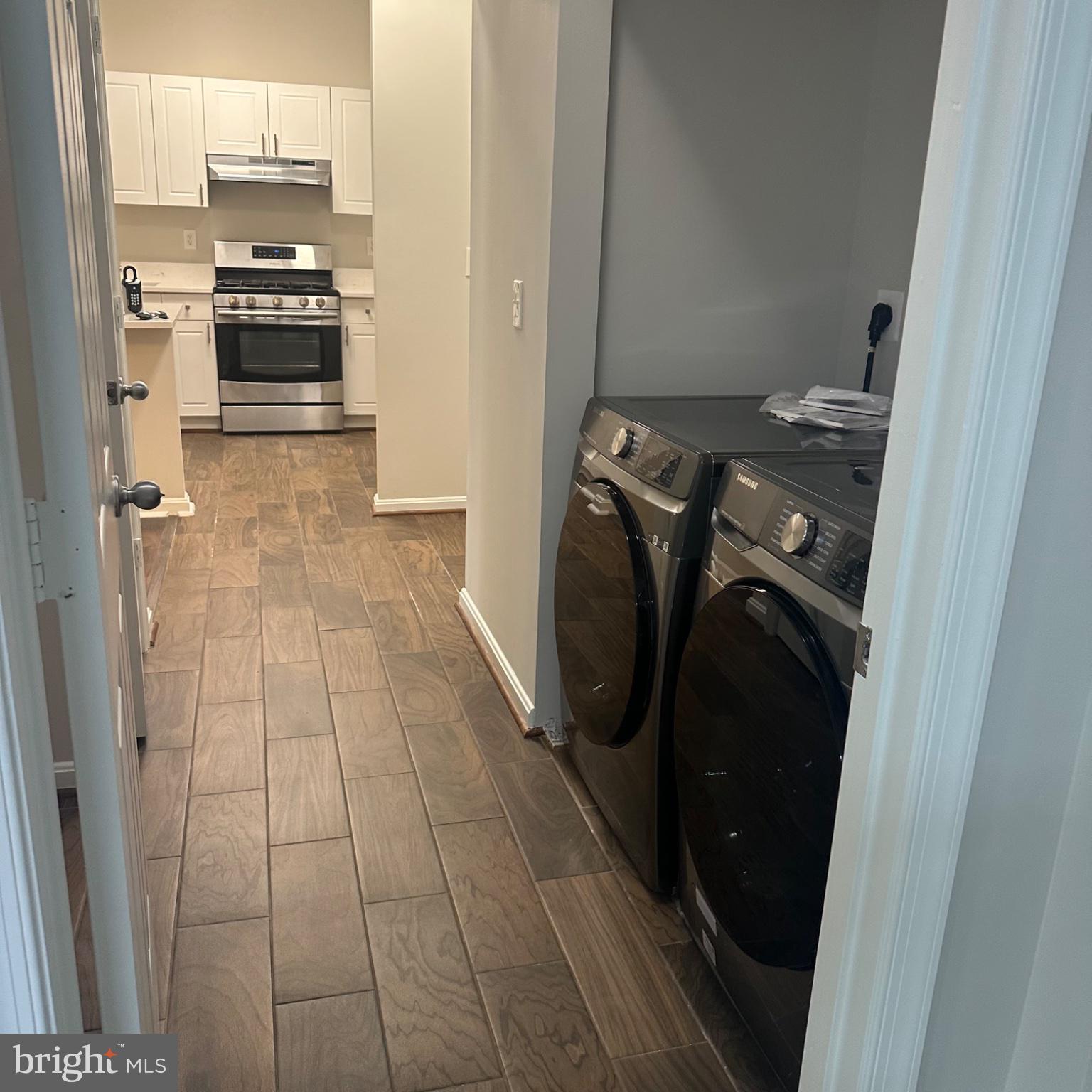 FAIRFAX RIDGE - Residential