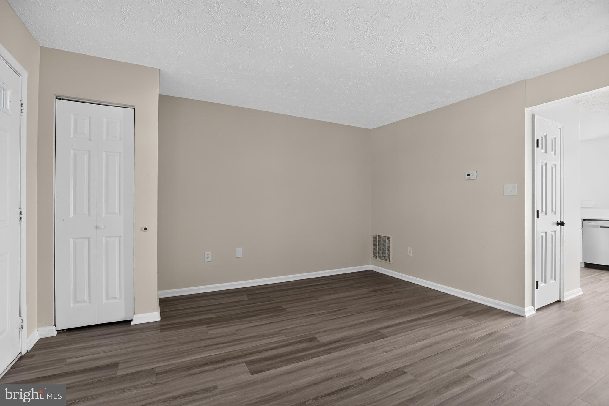 QUAILS RUN - Residential