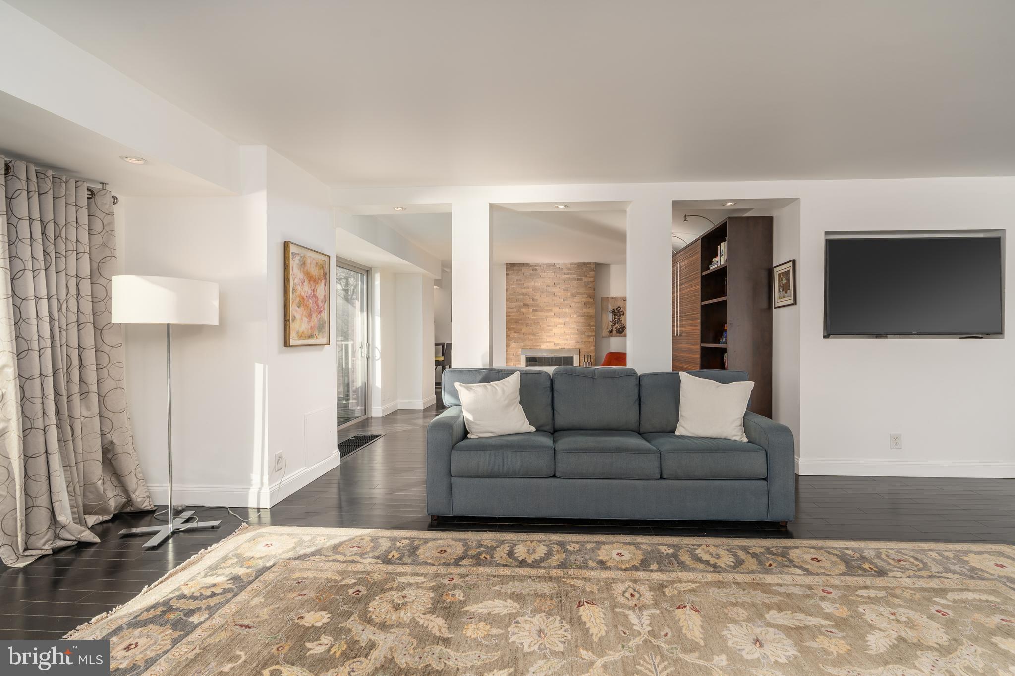 SW WATERFRONT - Residential