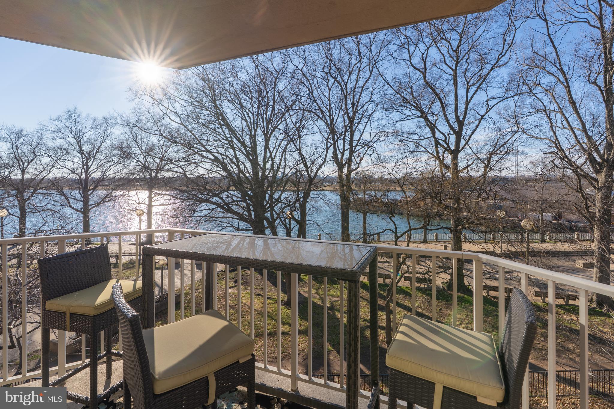 SW WATERFRONT - Residential