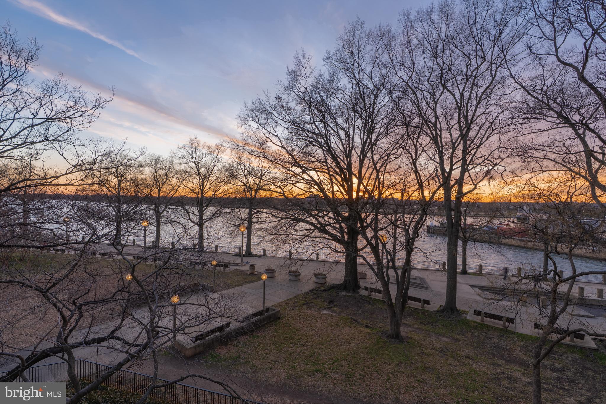SW WATERFRONT - Residential