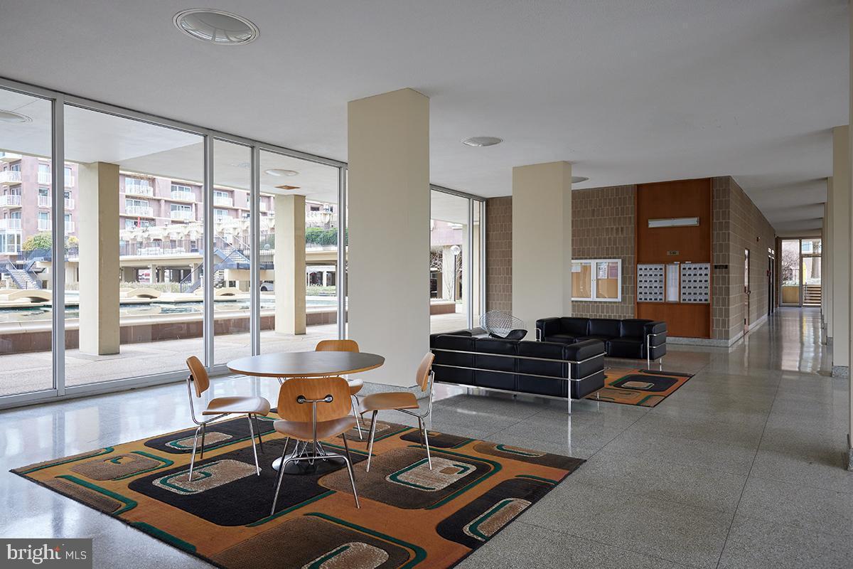 SW WATERFRONT - Residential