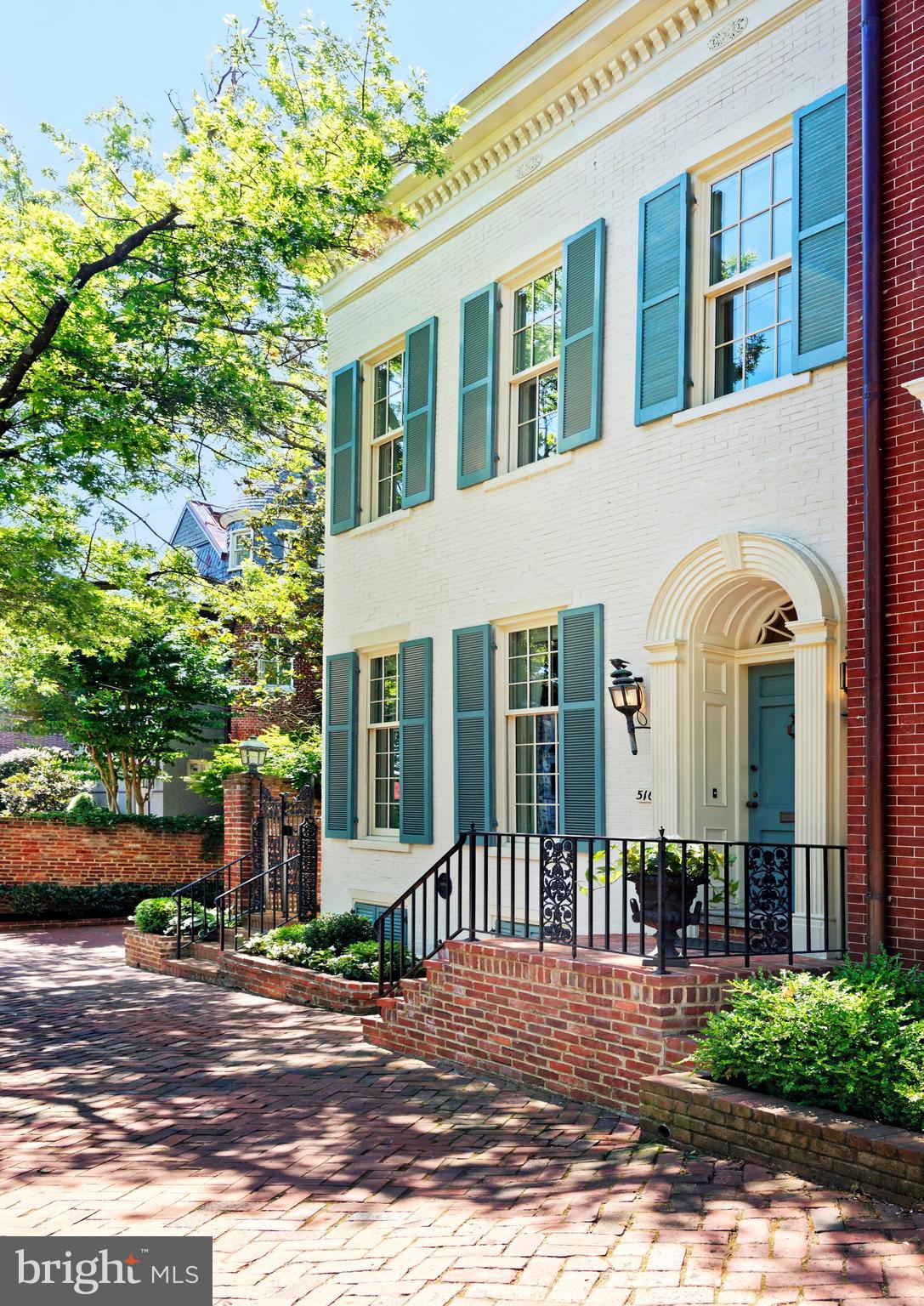 OLD TOWN ALEXANDRIA - Residential