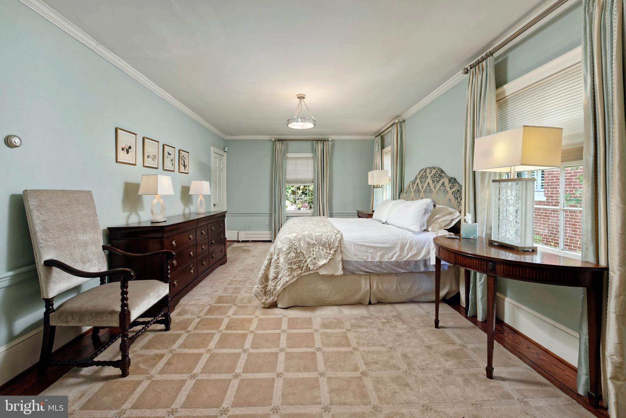 OLD TOWN ALEXANDRIA - Residential