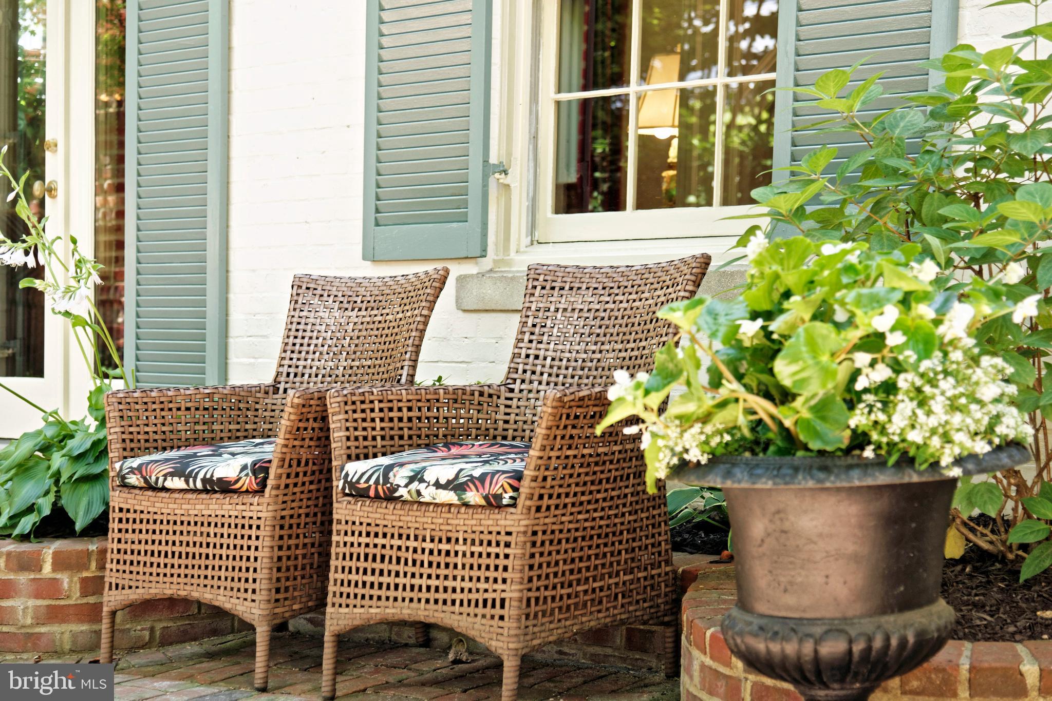 OLD TOWN ALEXANDRIA - Residential