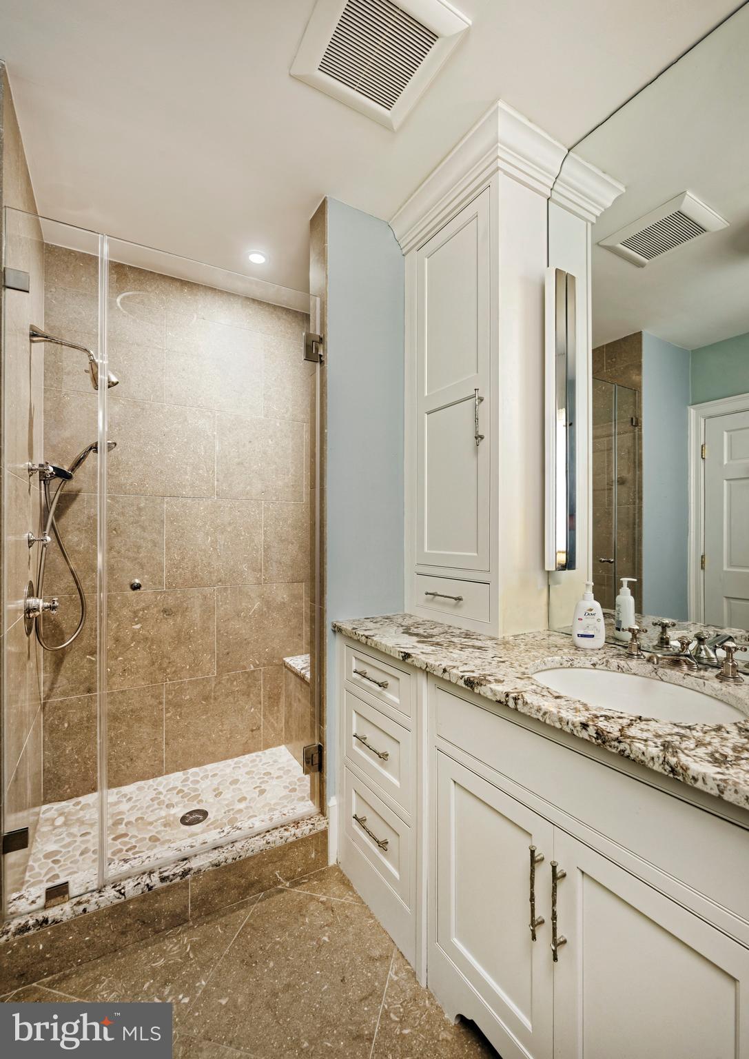 OLD TOWN ALEXANDRIA - Residential