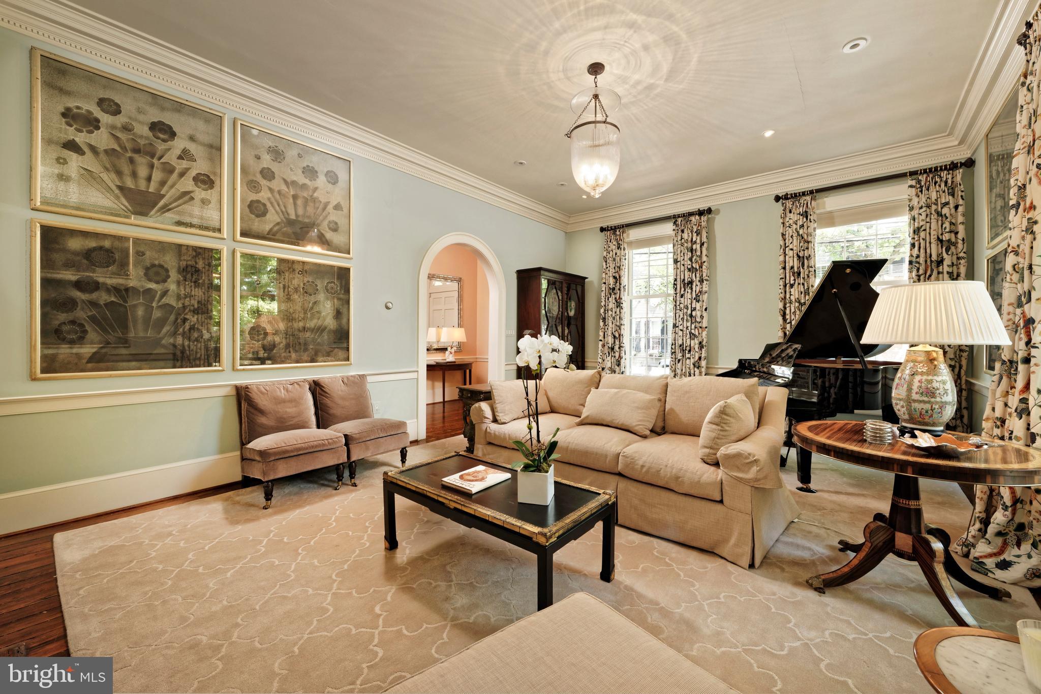 OLD TOWN ALEXANDRIA - Residential