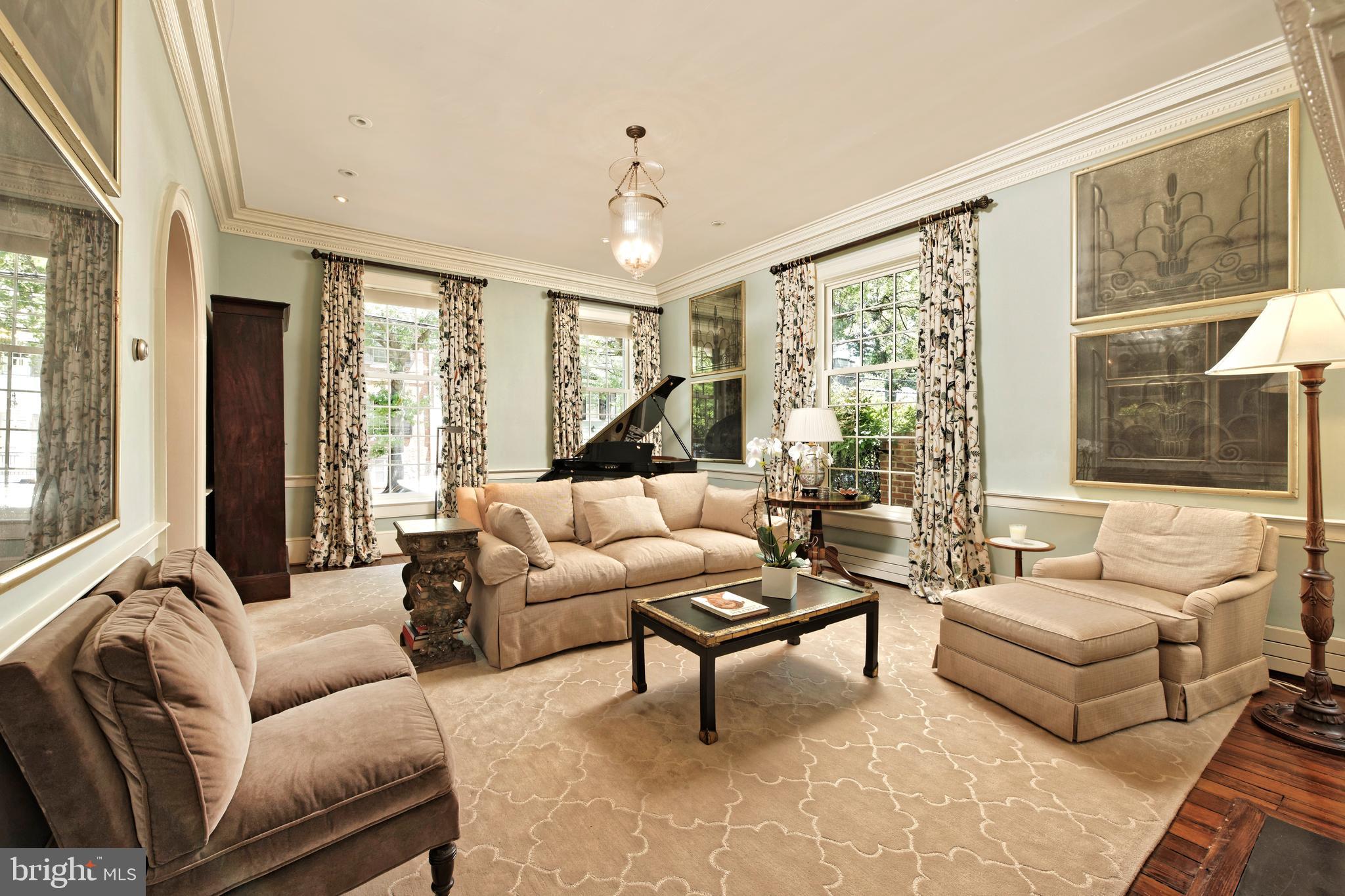 OLD TOWN ALEXANDRIA - Residential