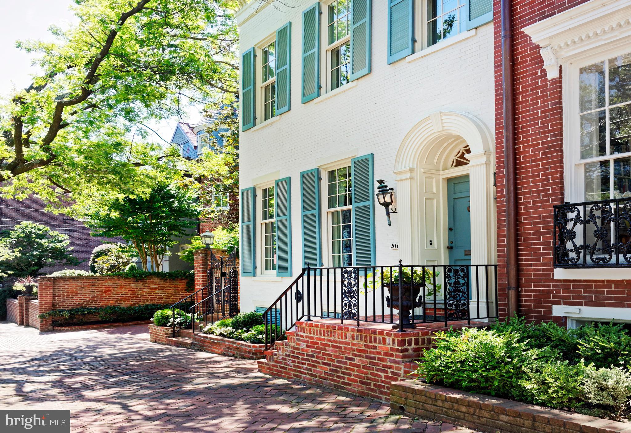 OLD TOWN ALEXANDRIA - Residential