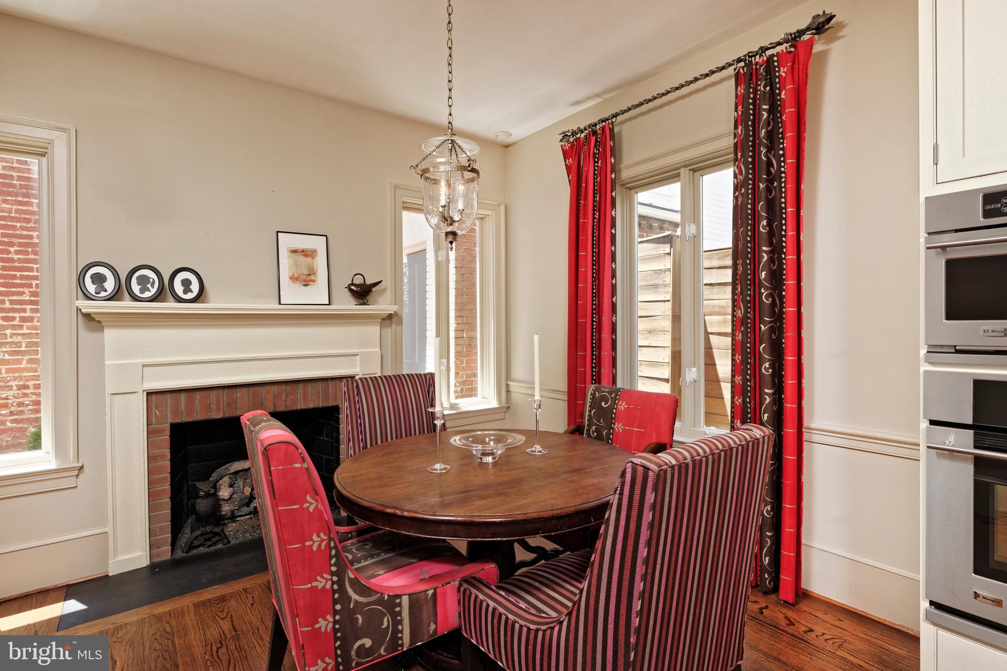 OLD TOWN ALEXANDRIA - Residential