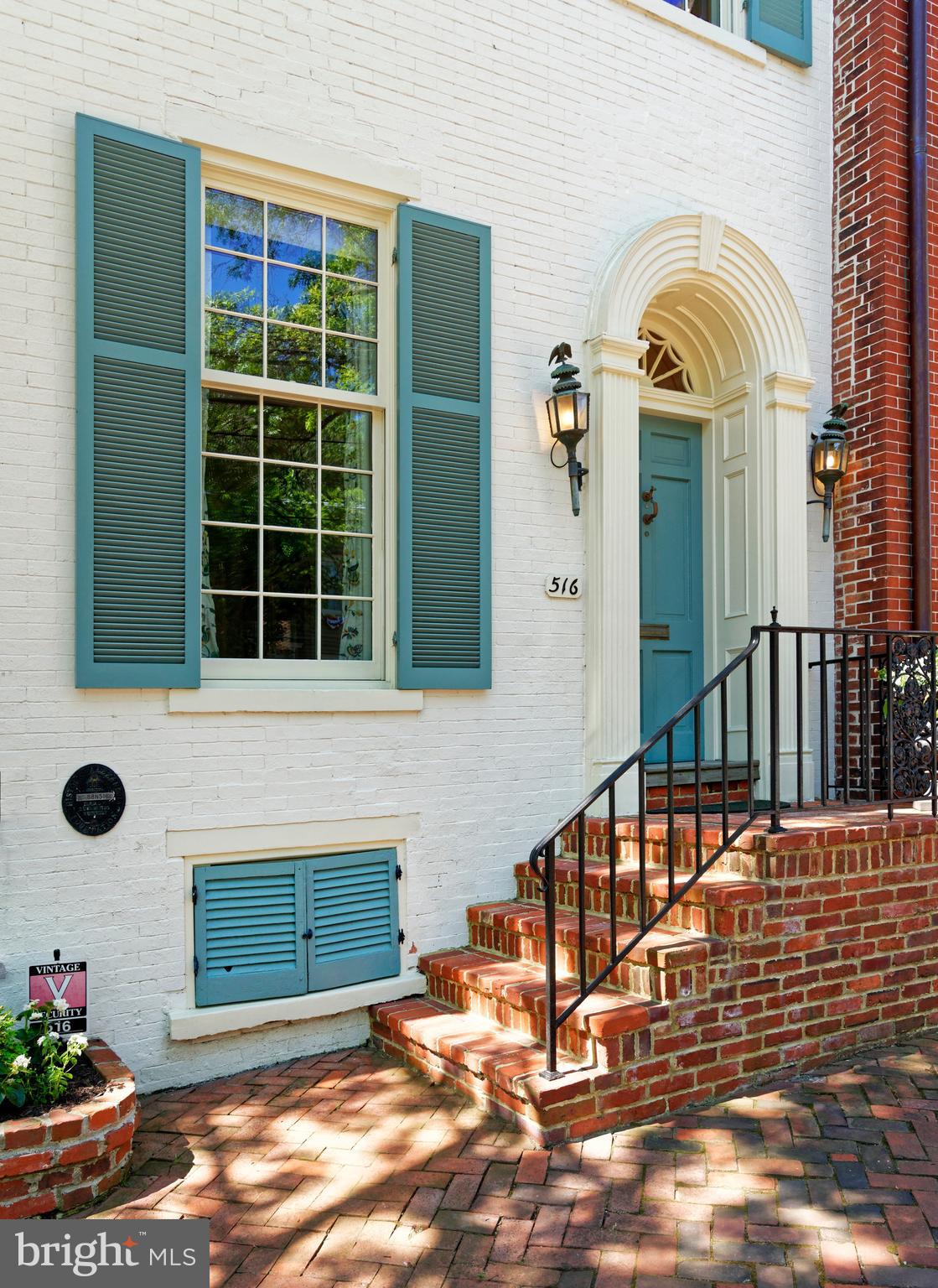 OLD TOWN ALEXANDRIA - Residential