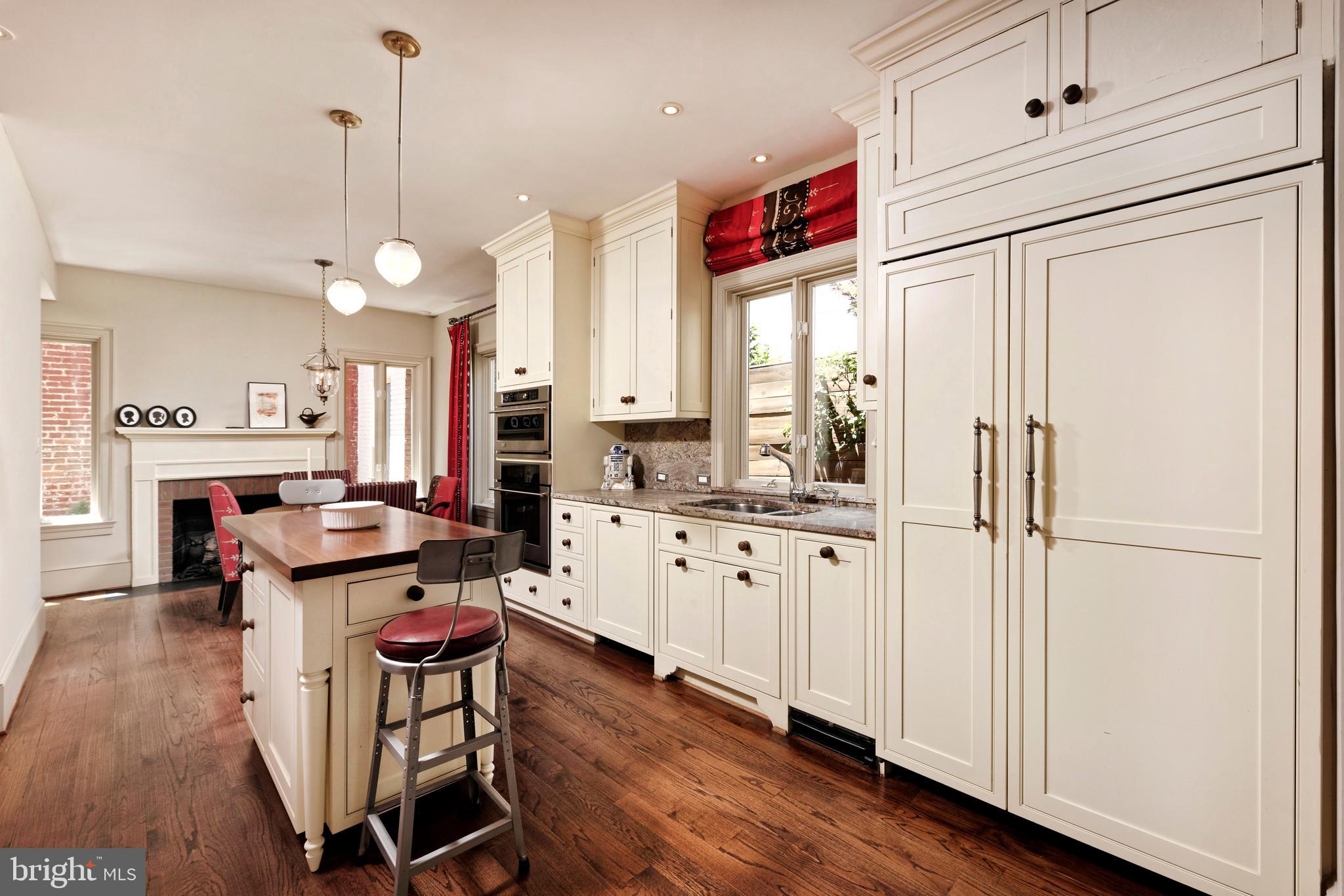 OLD TOWN ALEXANDRIA - Residential