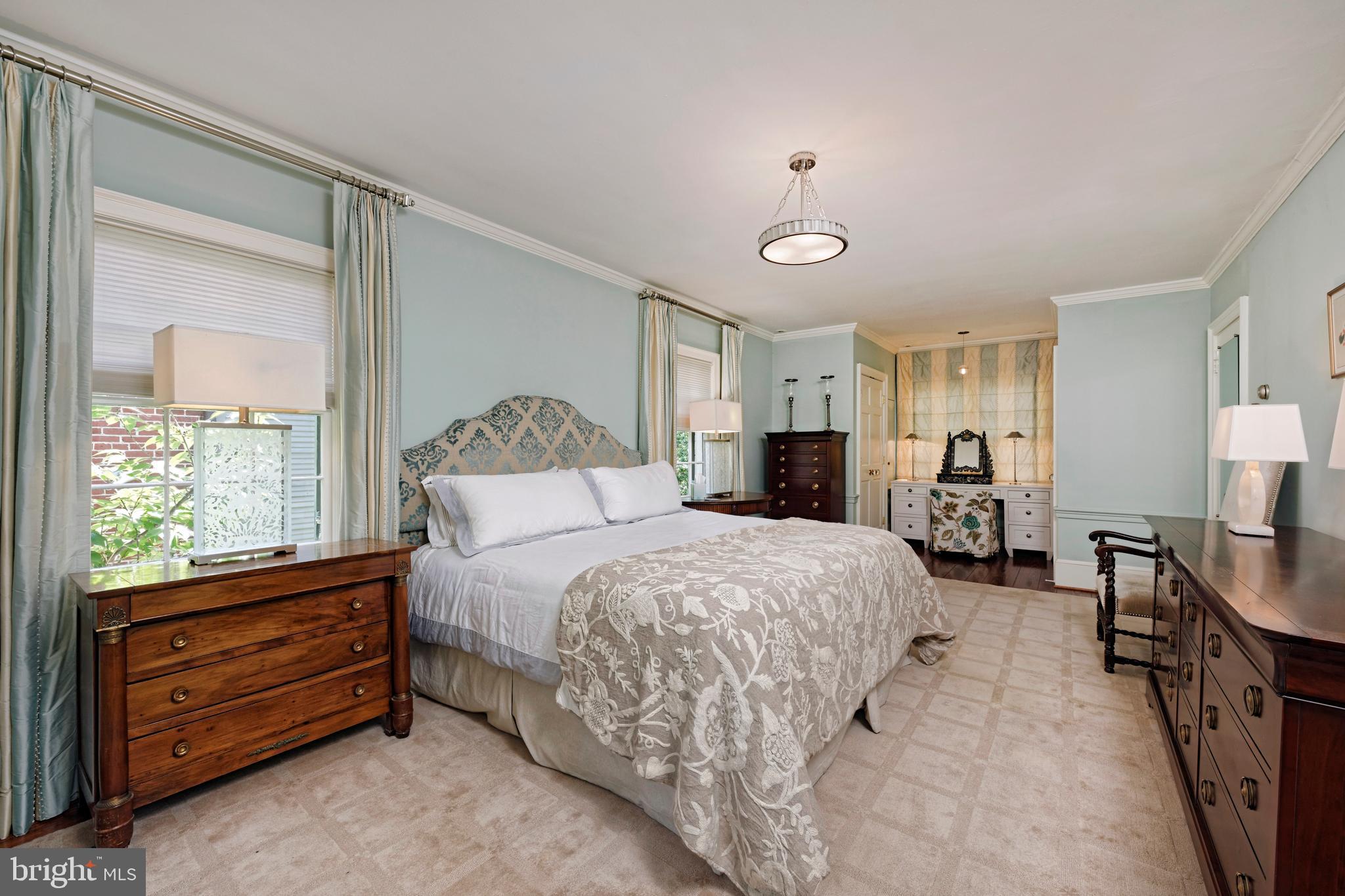 OLD TOWN ALEXANDRIA - Residential
