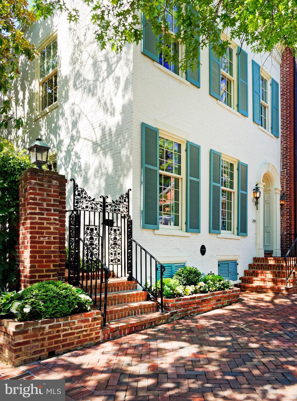 OLD TOWN ALEXANDRIA - Residential