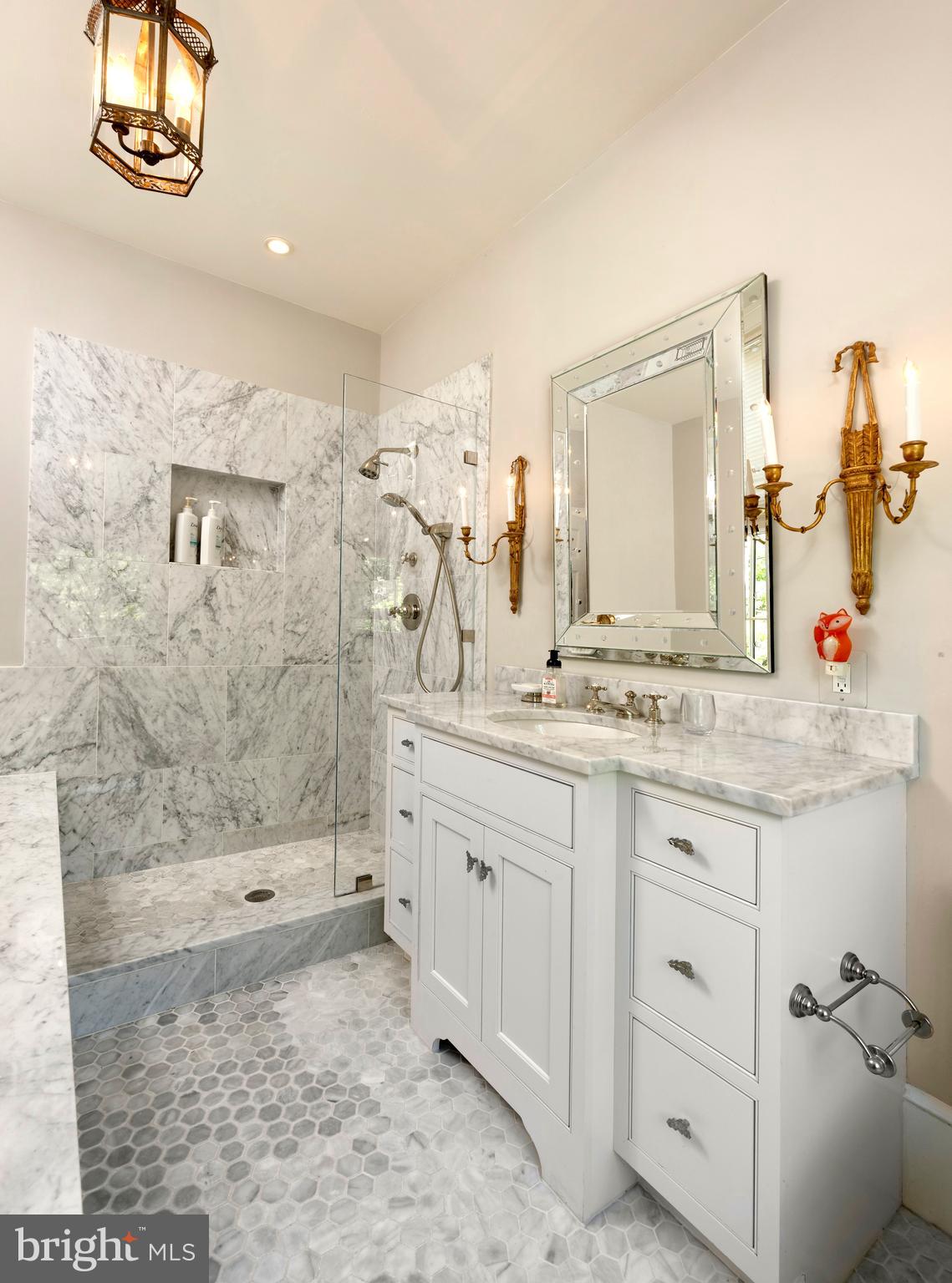 OLD TOWN ALEXANDRIA - Residential