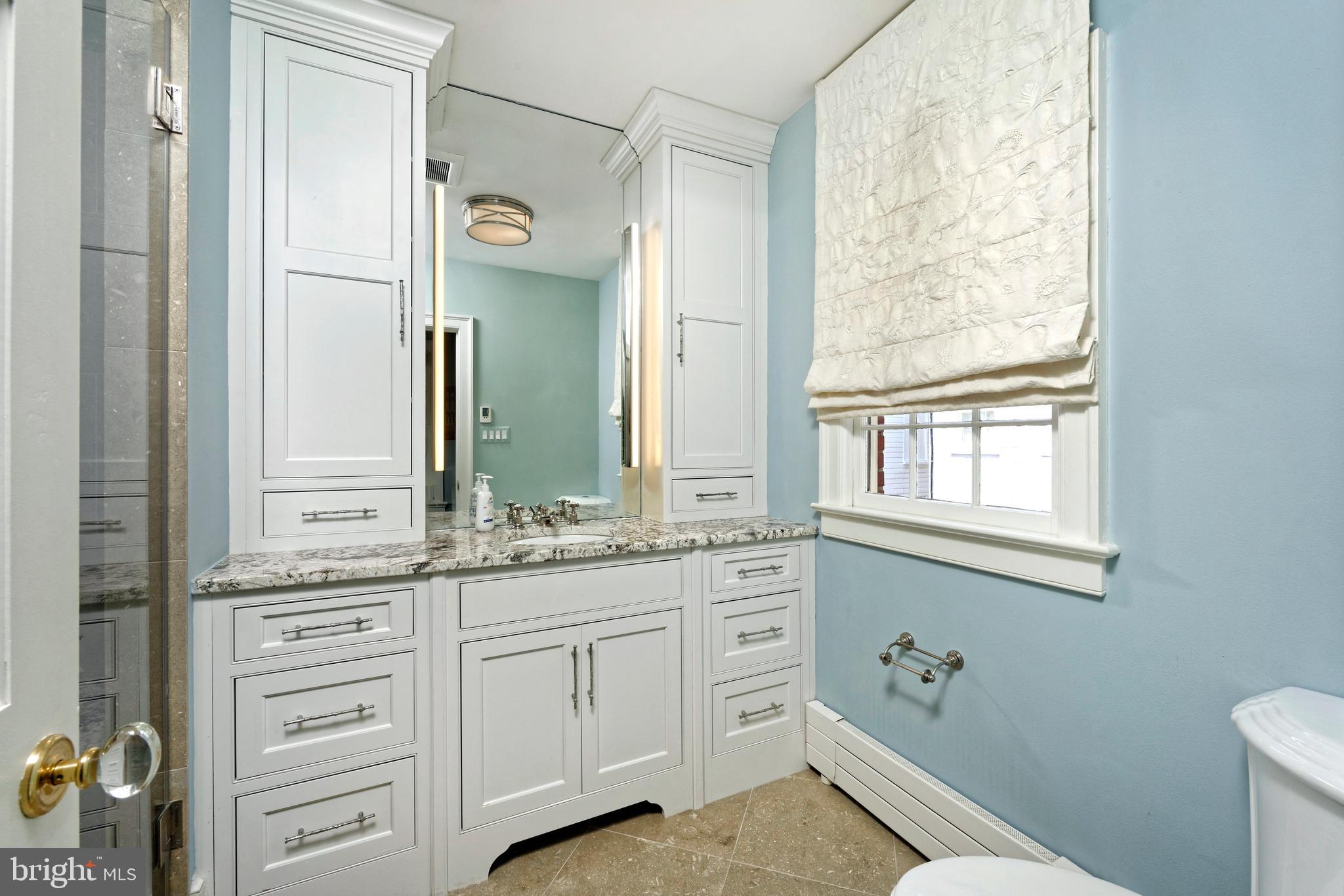 OLD TOWN ALEXANDRIA - Residential