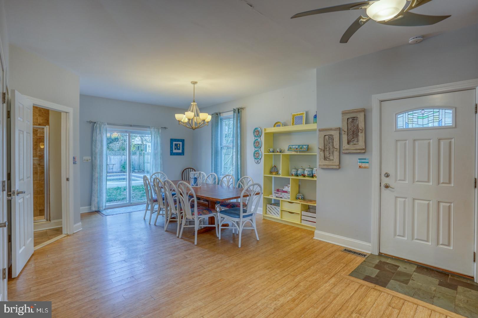 COUNTRY CLUB ESTATES - Residential