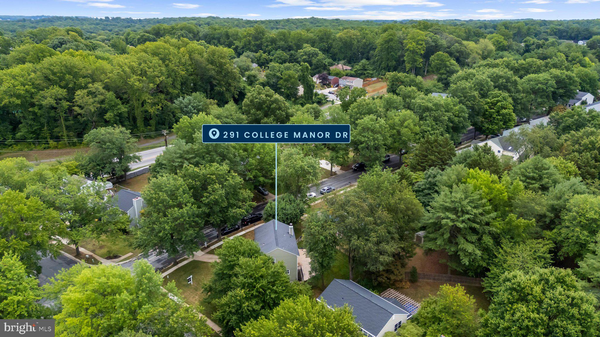 COLLEGE MANOR - Residential