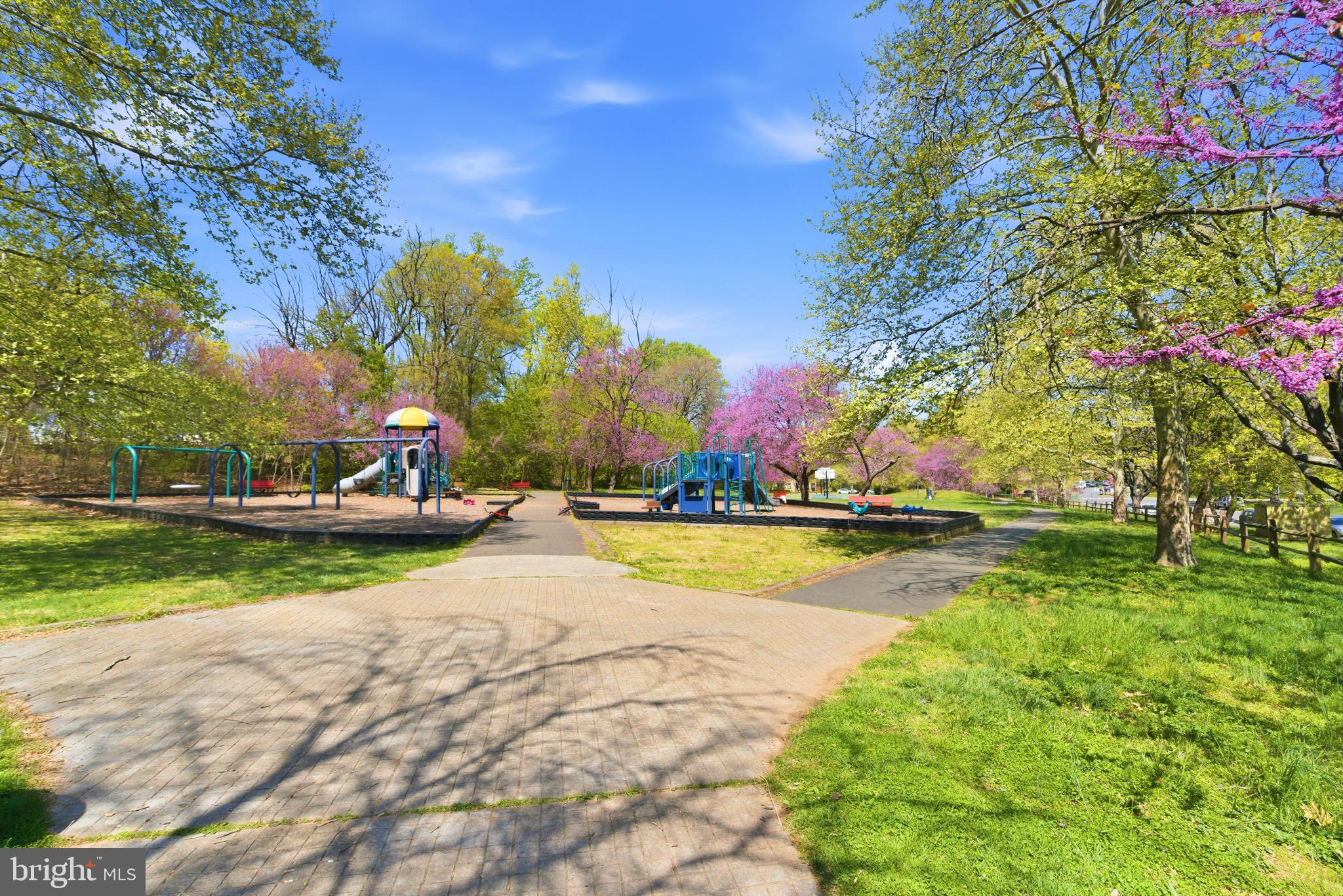 TREEBROOKE CONDOMINIUM - Residential