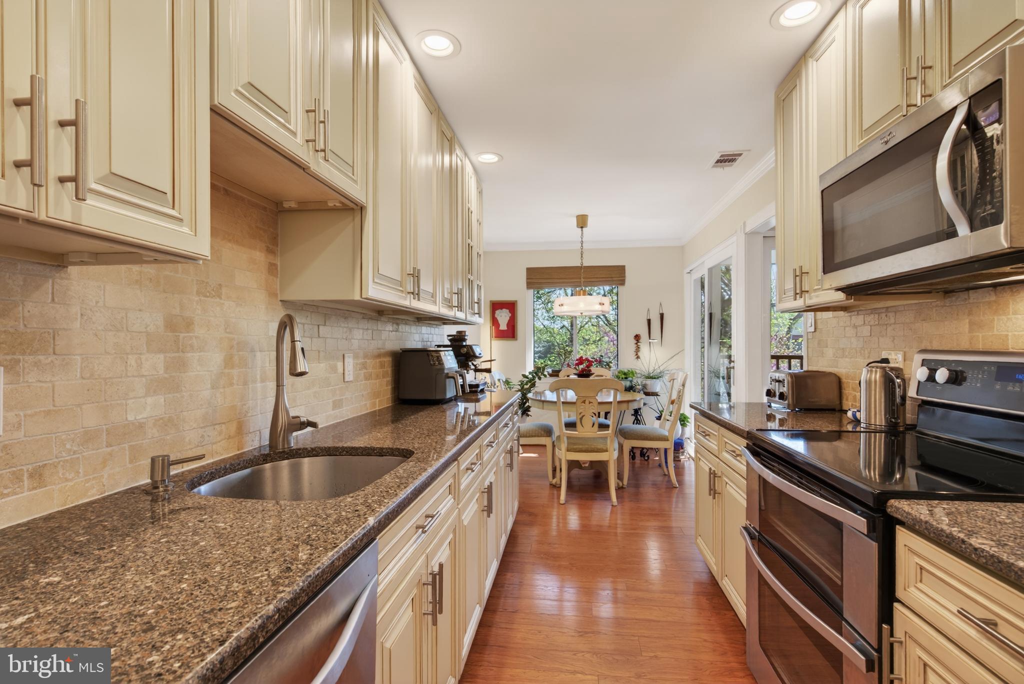 TREEBROOKE CONDOMINIUM - Residential