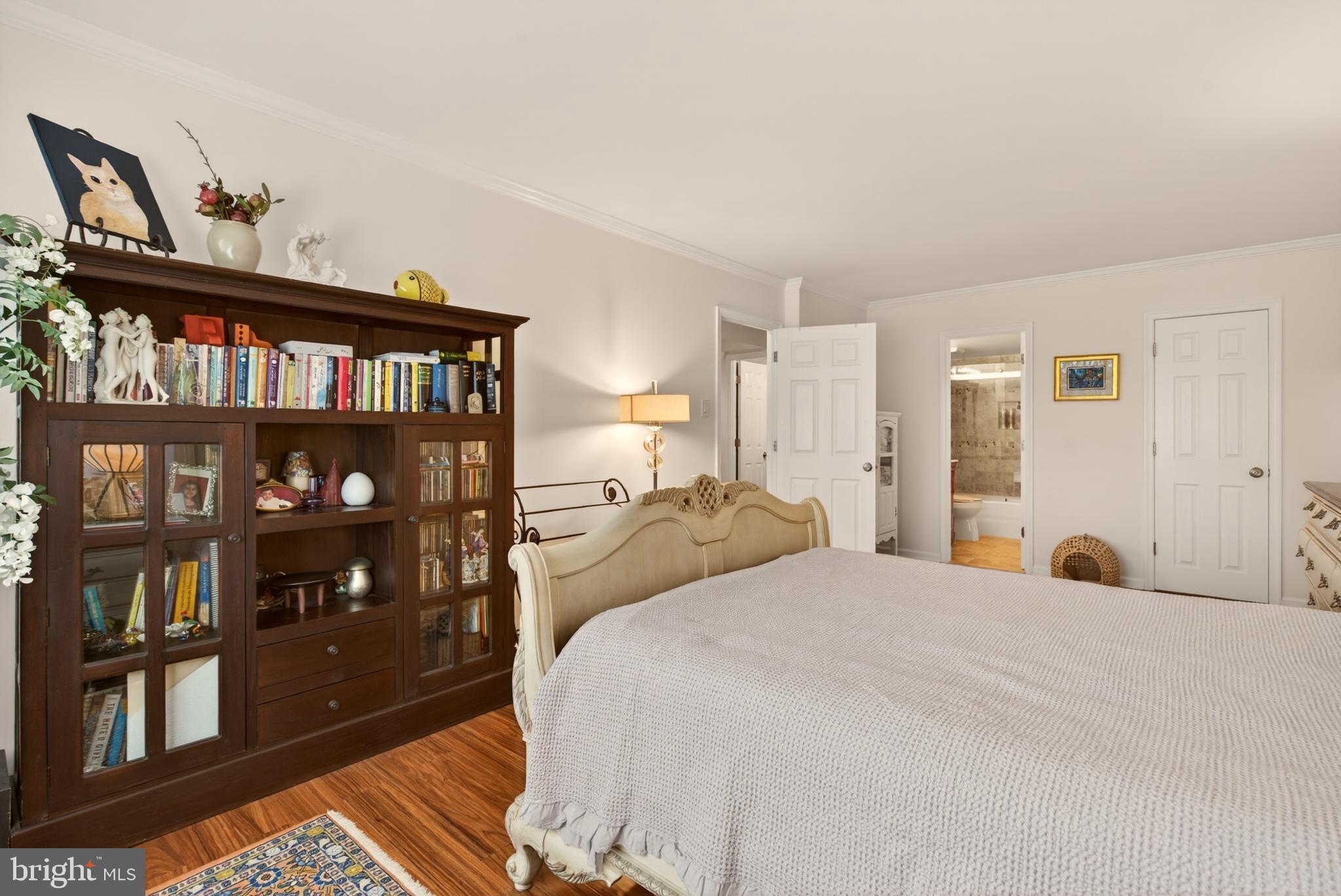 TREEBROOKE CONDOMINIUM - Residential