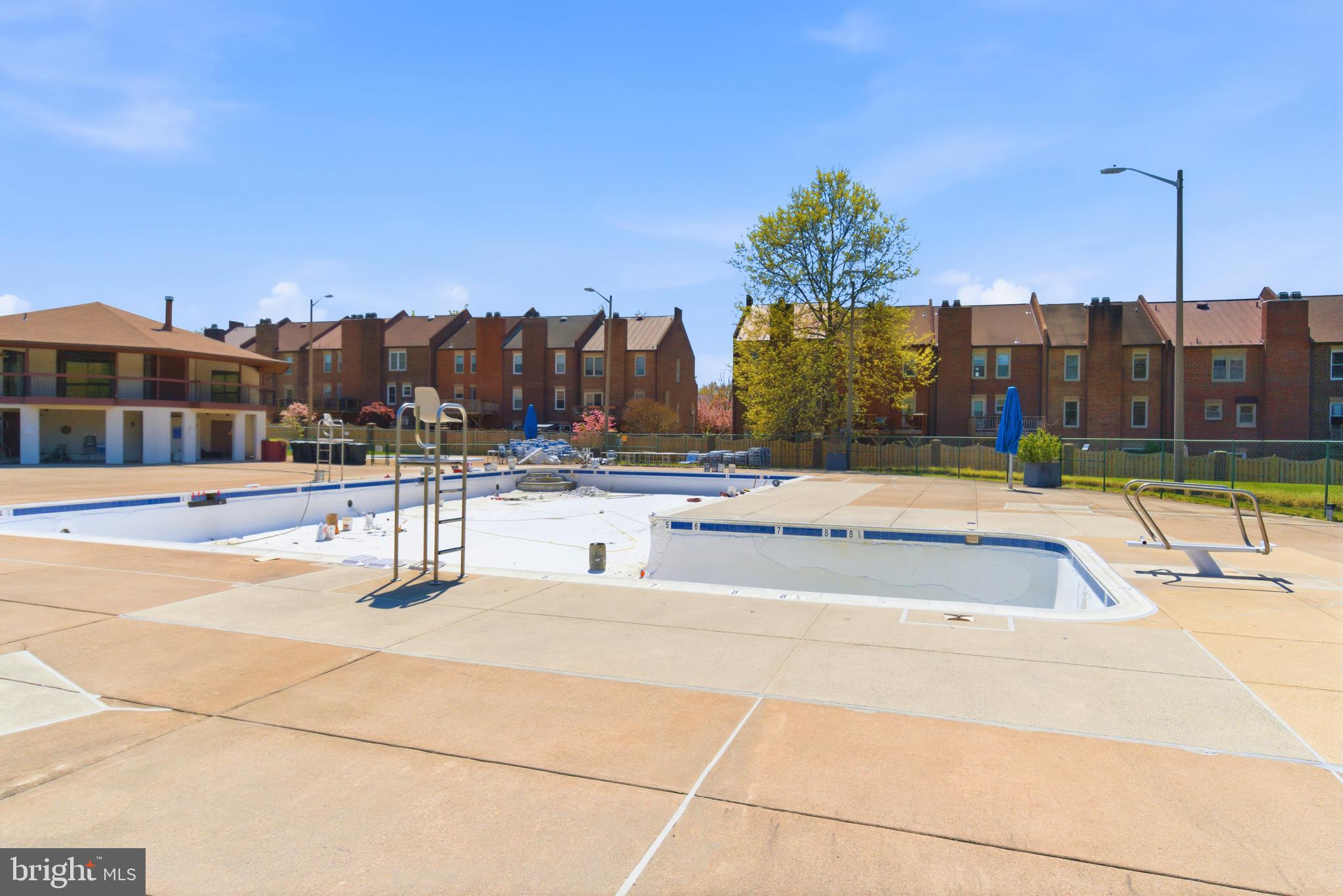 TREEBROOKE CONDOMINIUM - Residential