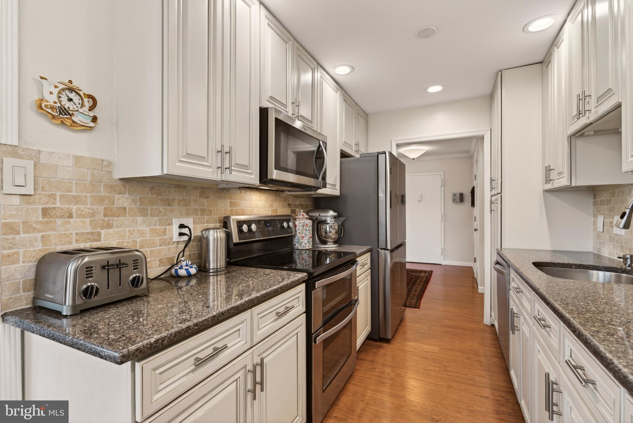 TREEBROOKE CONDOMINIUM - Residential