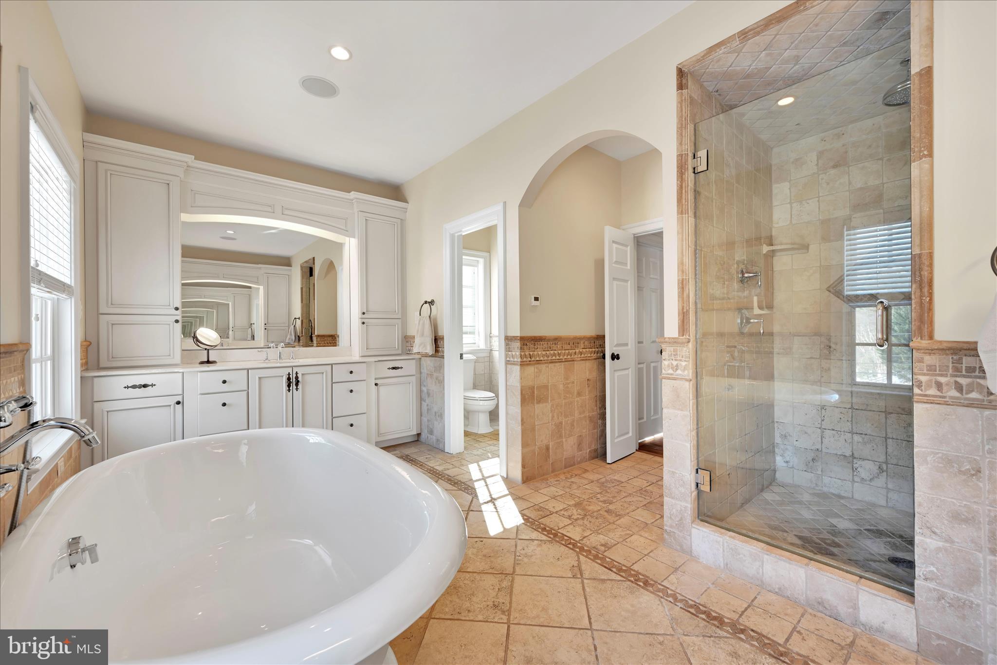 LEOPARD LAKES - Residential