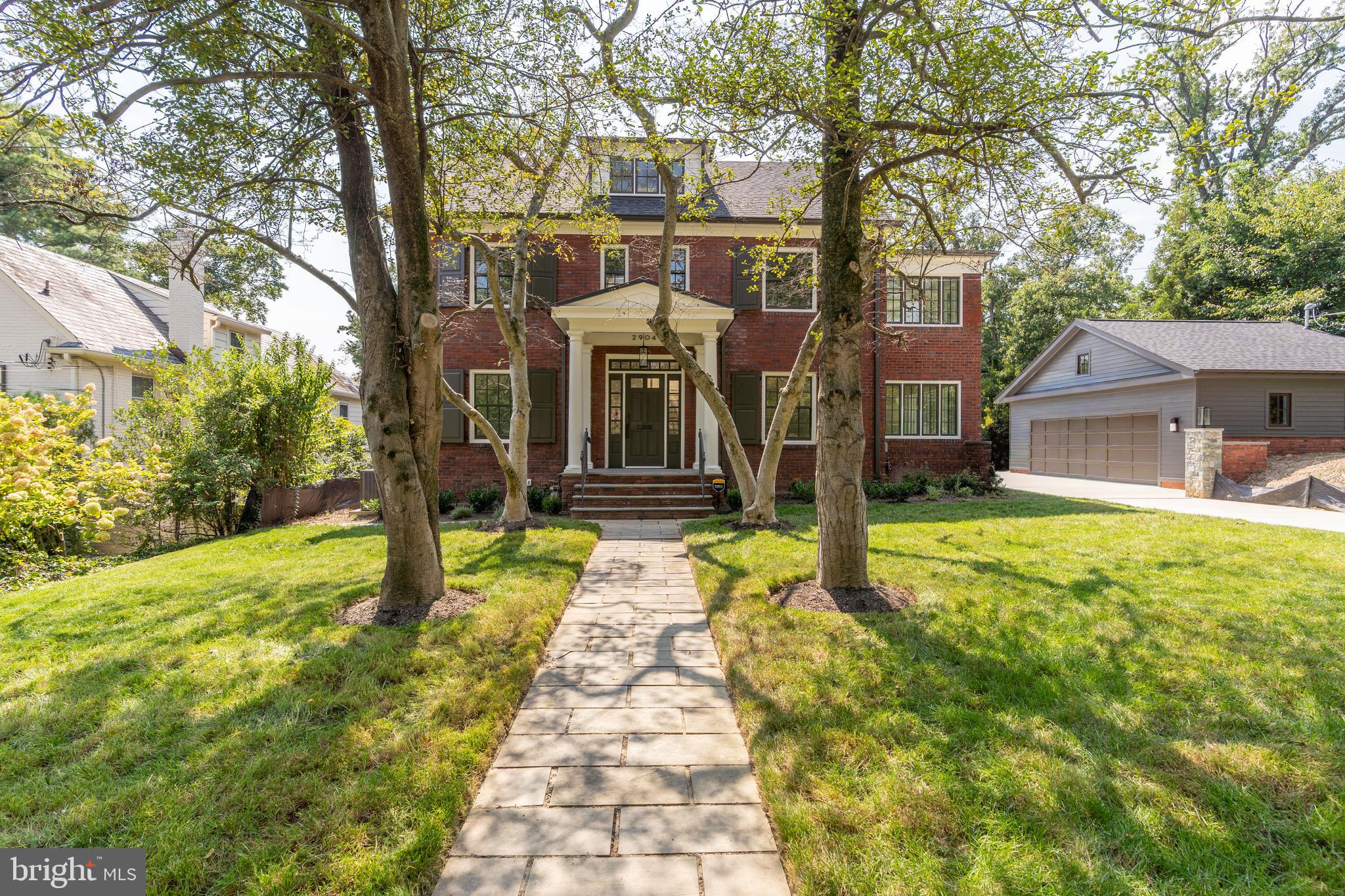 FOREST HILLS - Residential