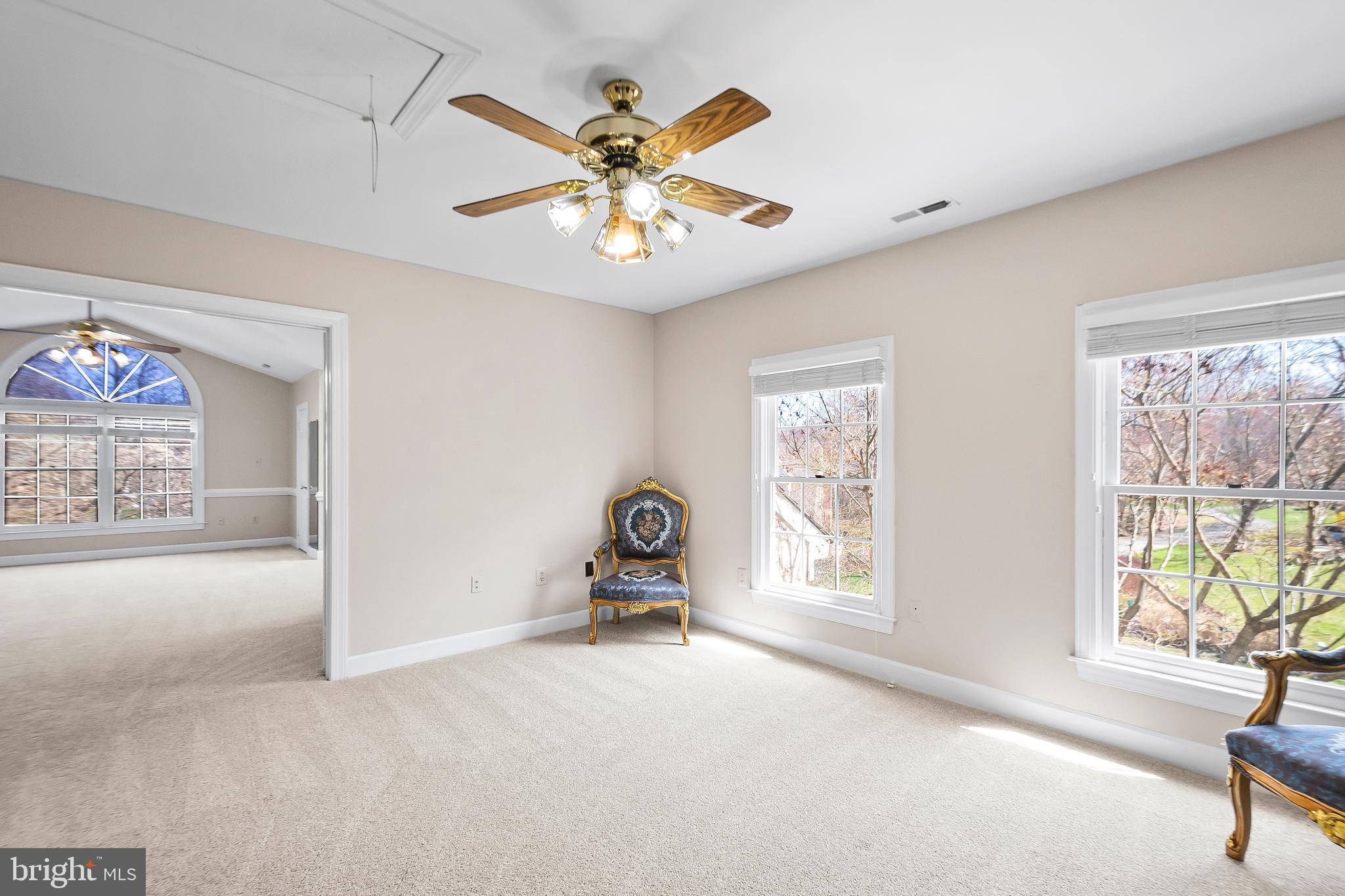 FOX DEN ESTATES - Residential