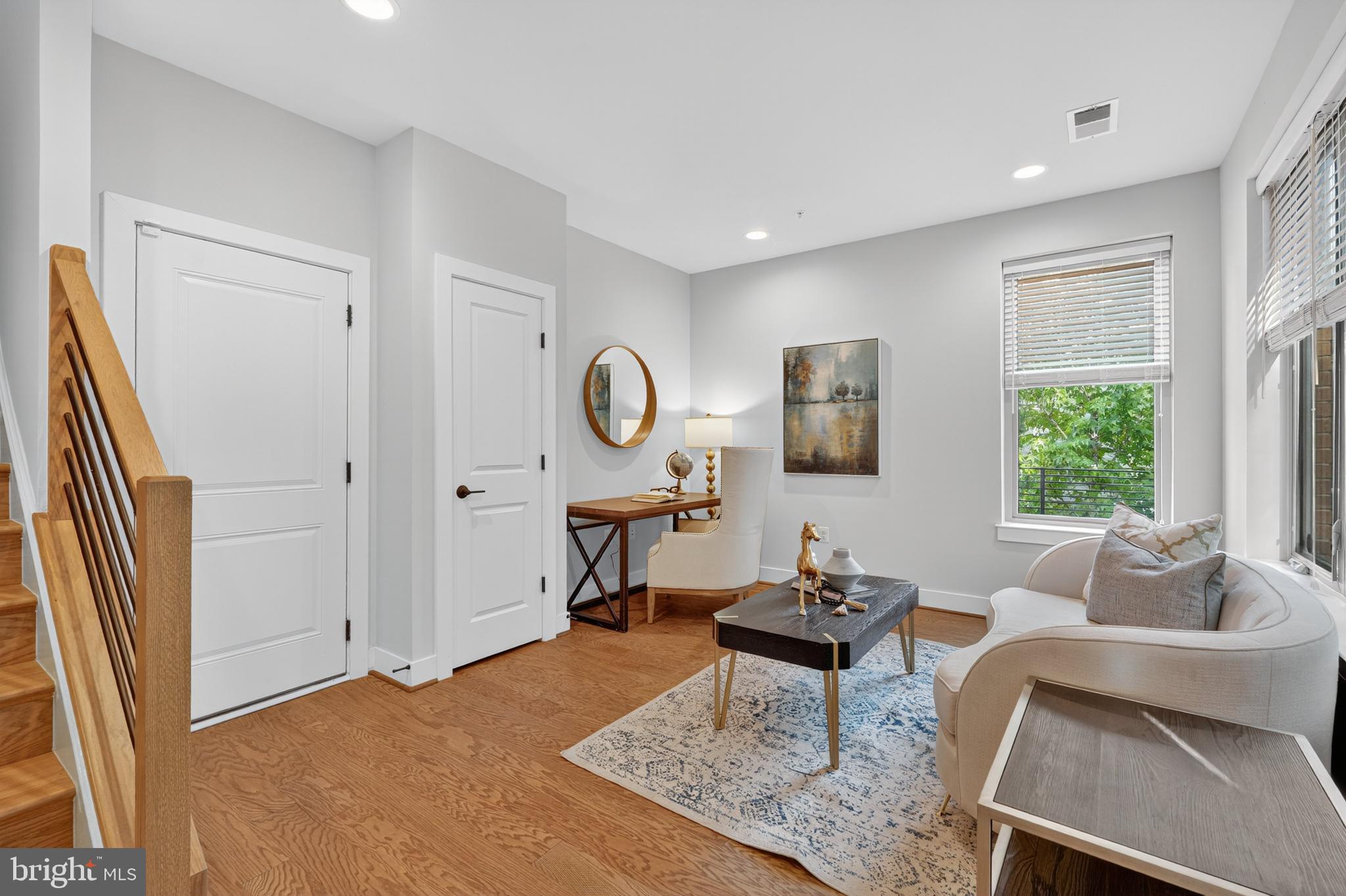 CHAPMAN ROW AT TWINBROOK METRO - Residential