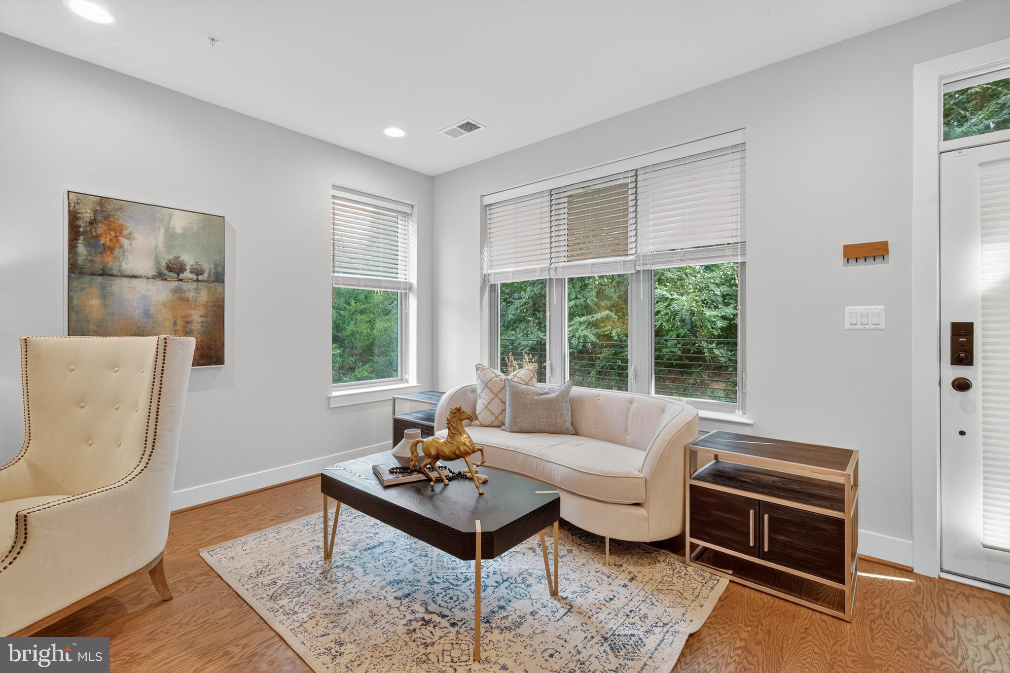 CHAPMAN ROW AT TWINBROOK METRO - Residential